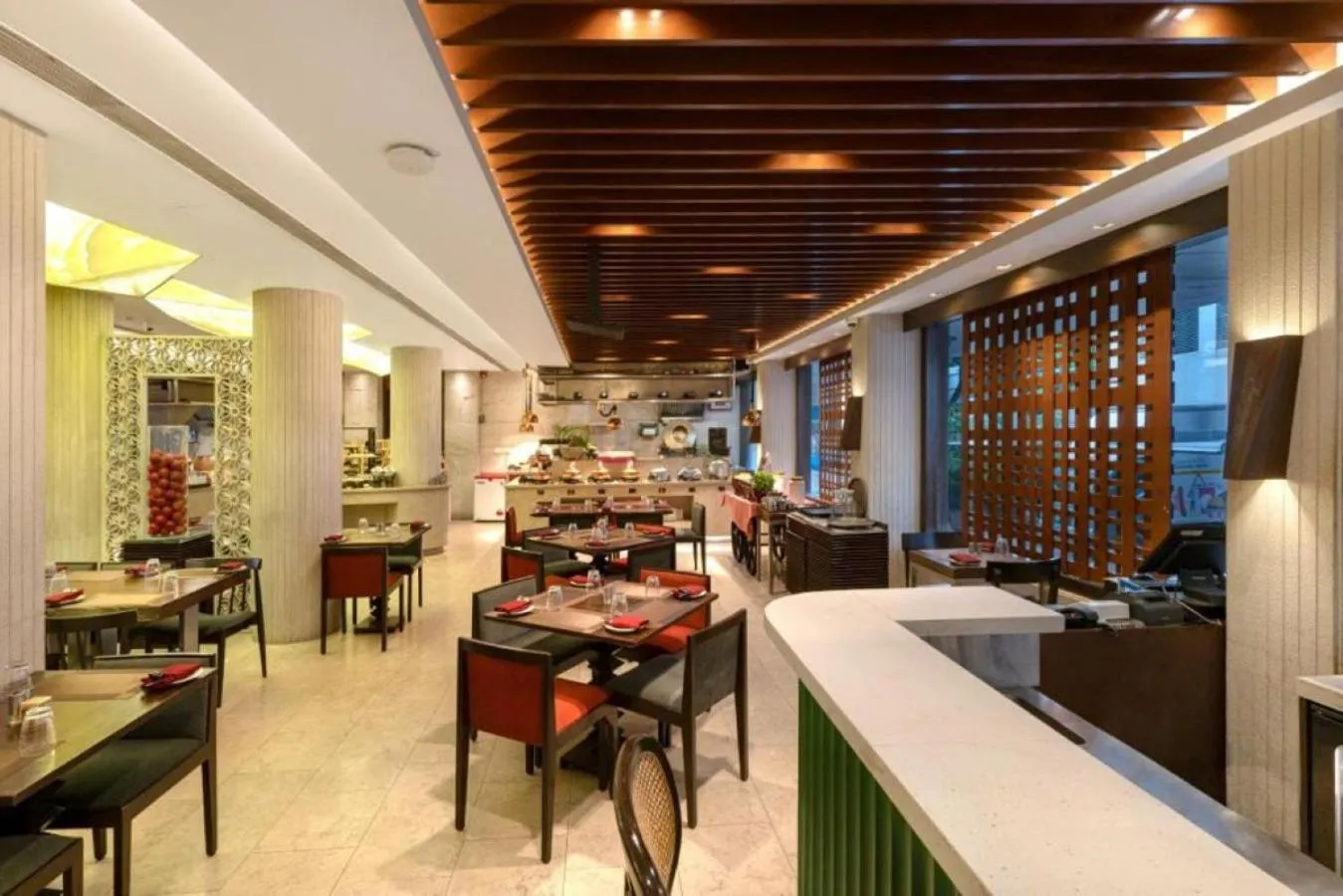 Restaurant/places to eat in The Mirador