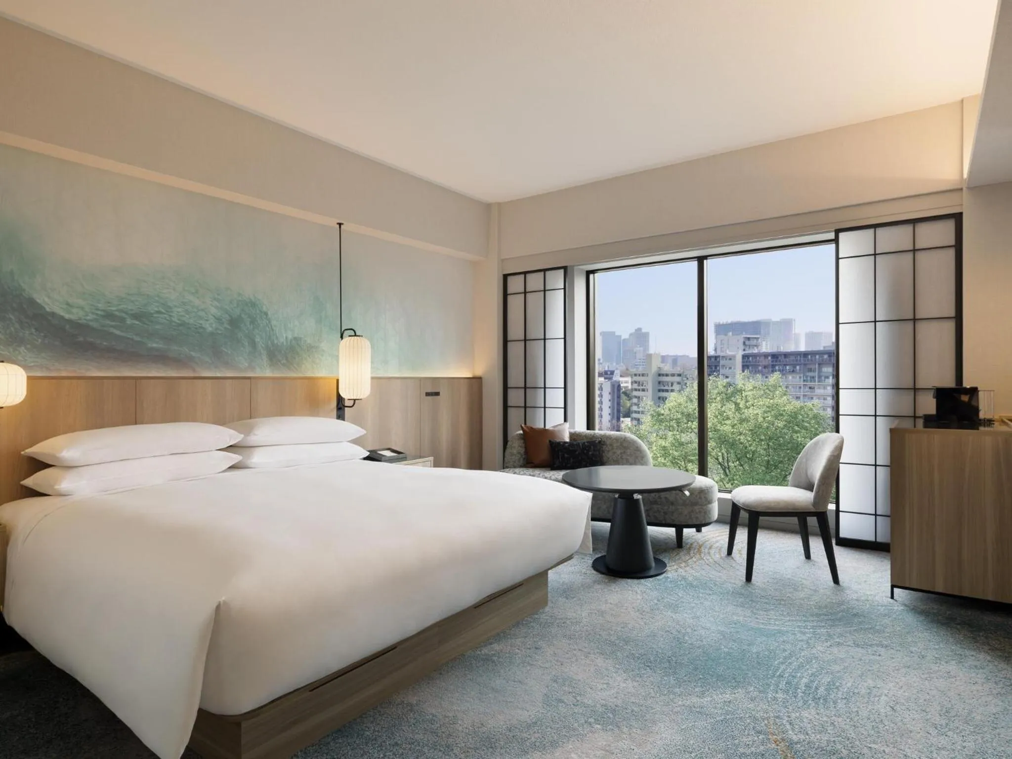 Photo of the whole room, Bed in Sheraton Miyako Hotel Tokyo