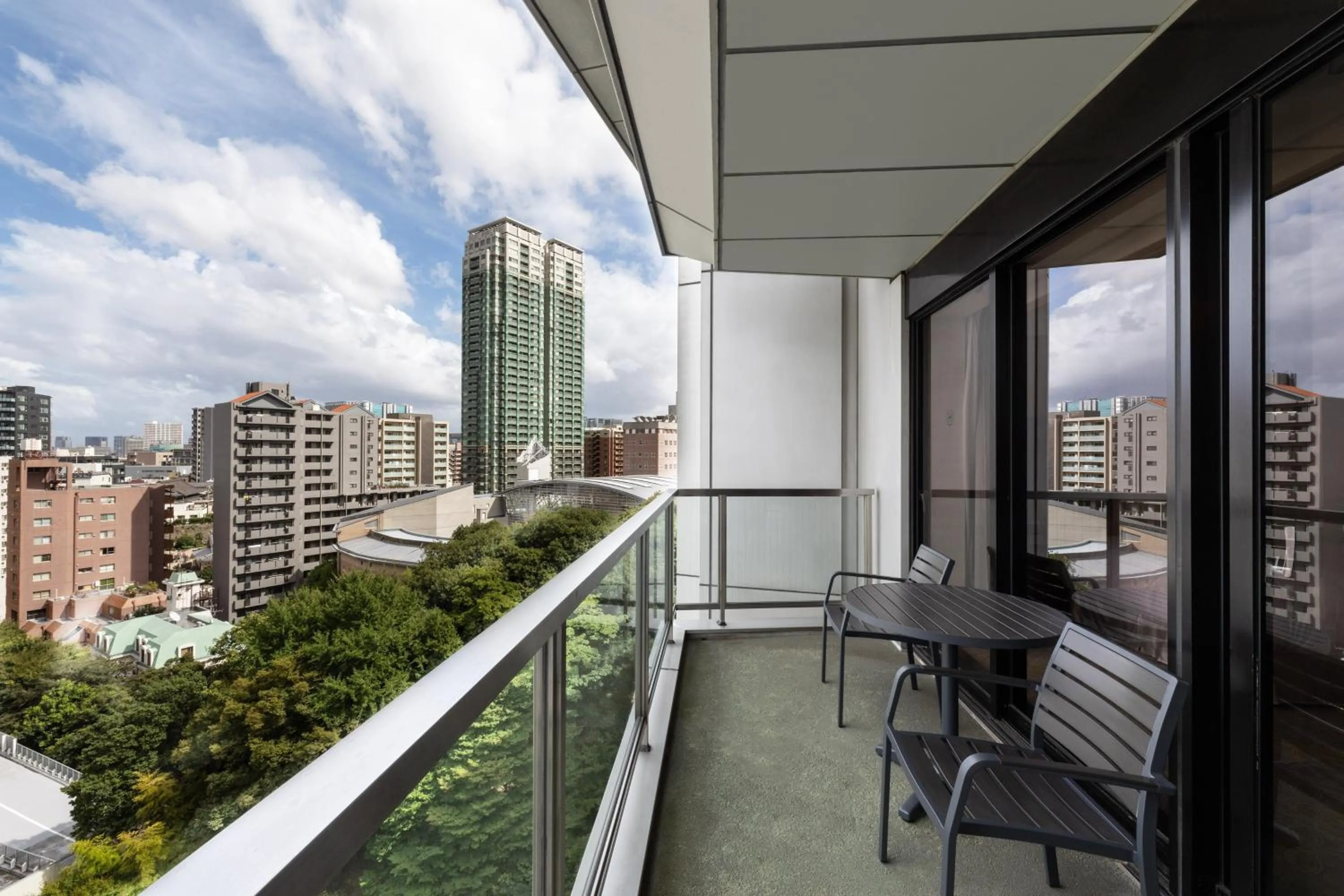 Photo of the whole room in Sheraton Miyako Hotel Tokyo
