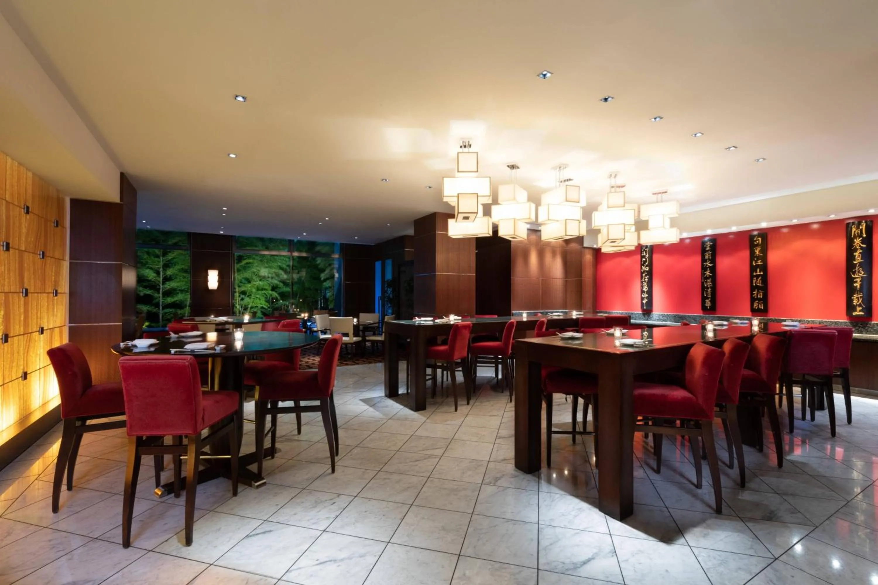 Restaurant/places to eat in Sheraton Miyako Hotel Tokyo