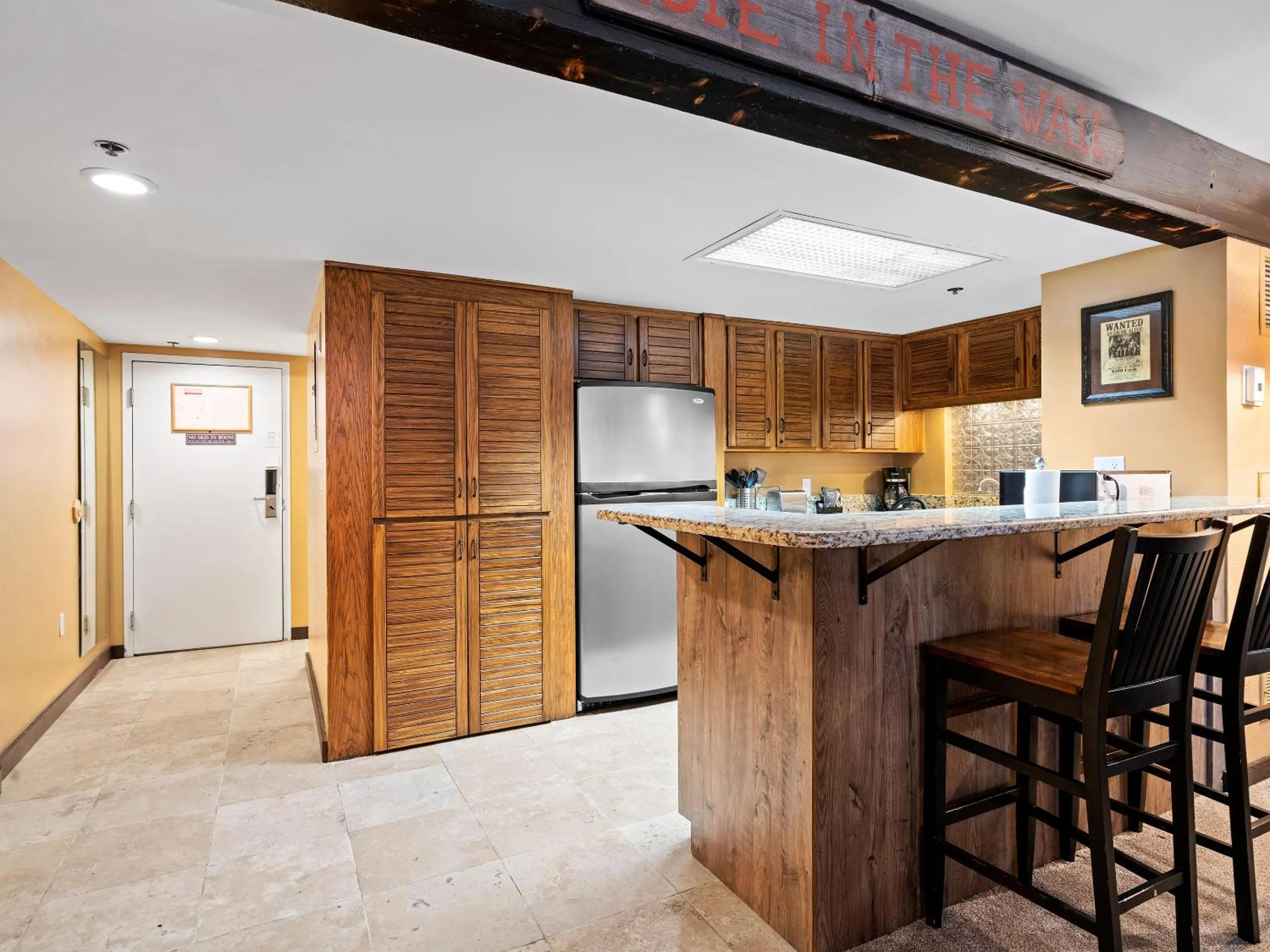 Kitchen or kitchenette in Silver King by All Seasons Resort Lodging