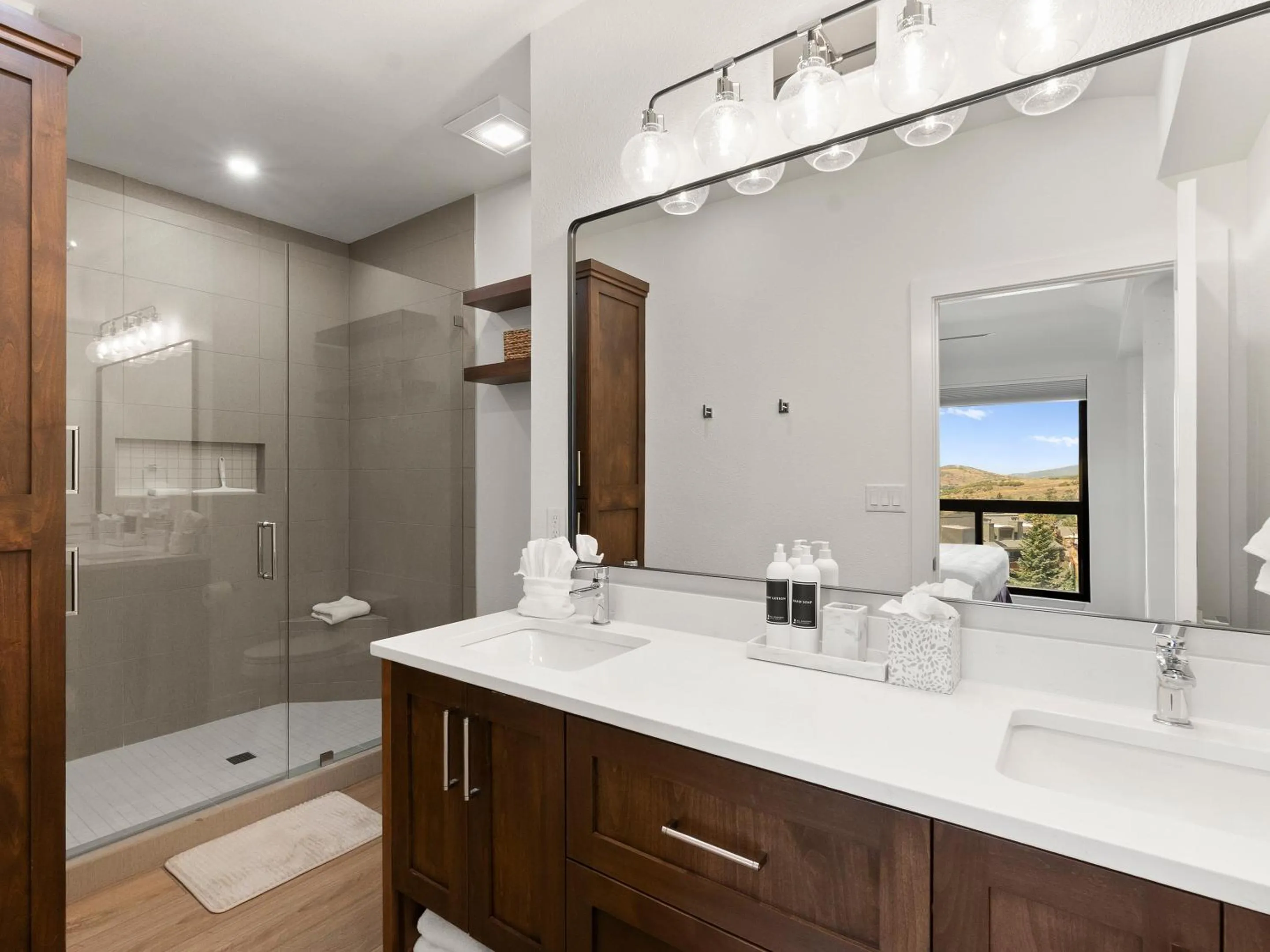 Shower in Silver King by All Seasons Resort Lodging