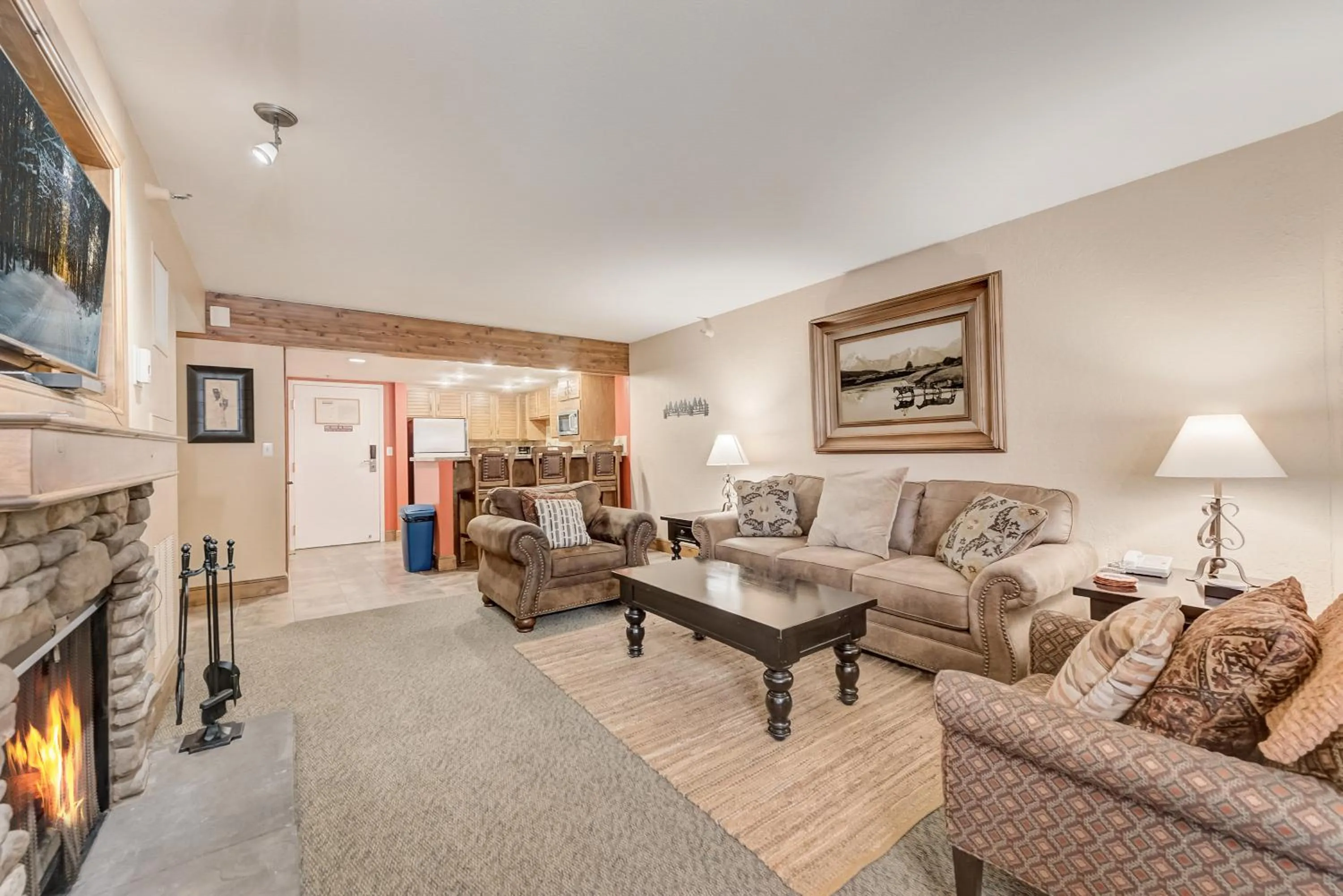 Living room in Silver King by All Seasons Resort Lodging
