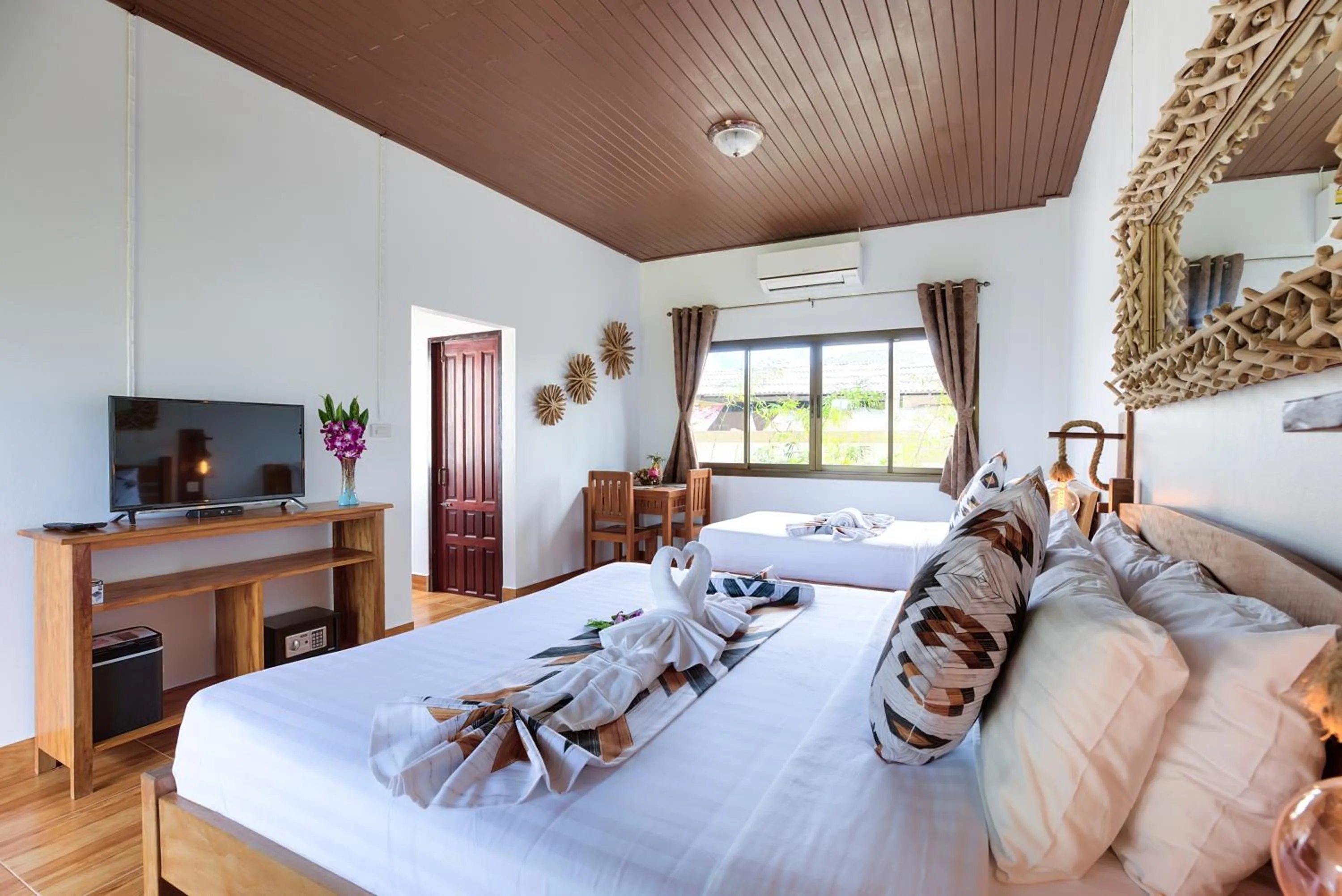 Bed in Maya Resort Samui - Family resort-Sha Plus Extra