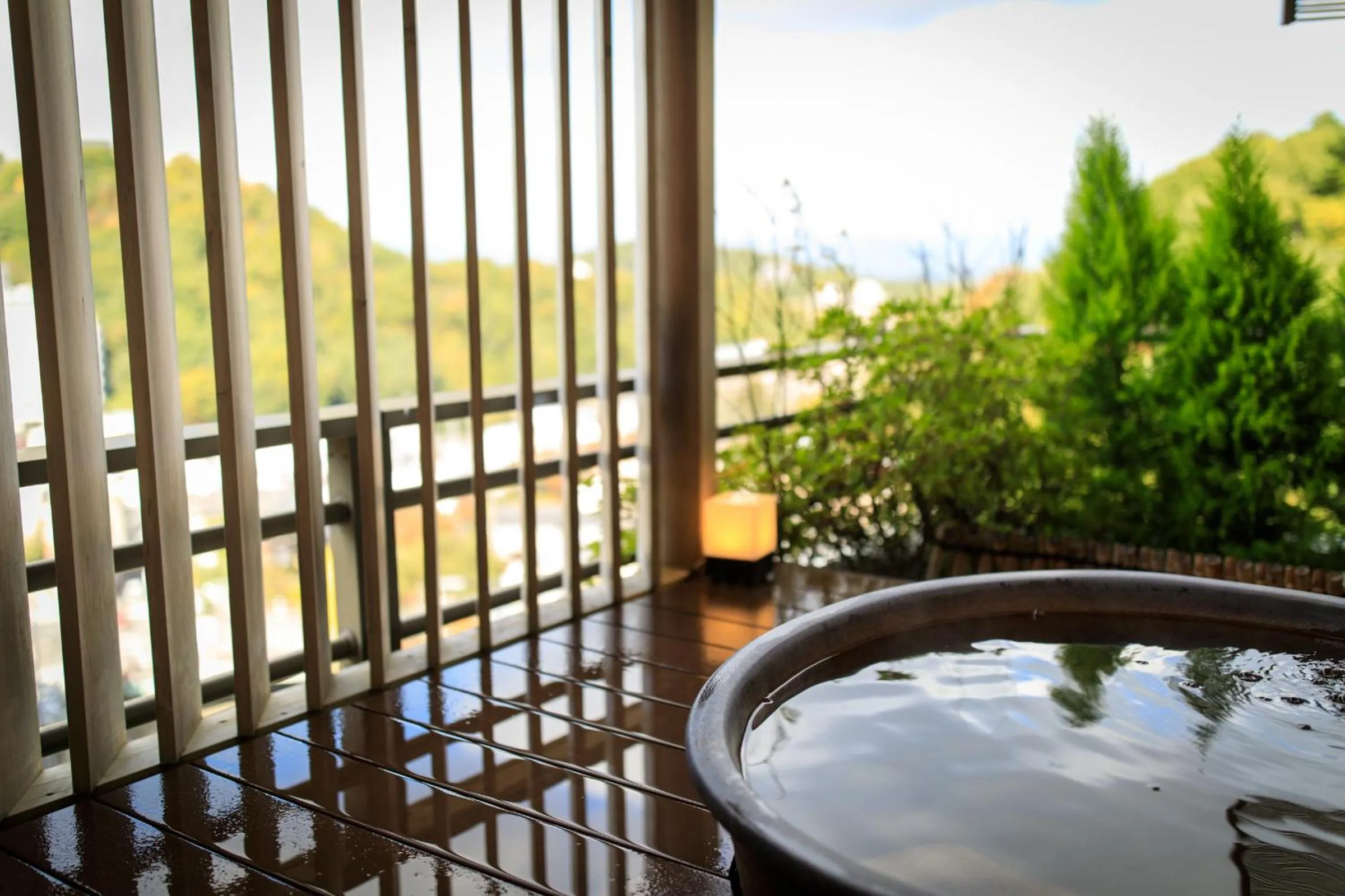 Nakanobo Zuien (Adult Only)