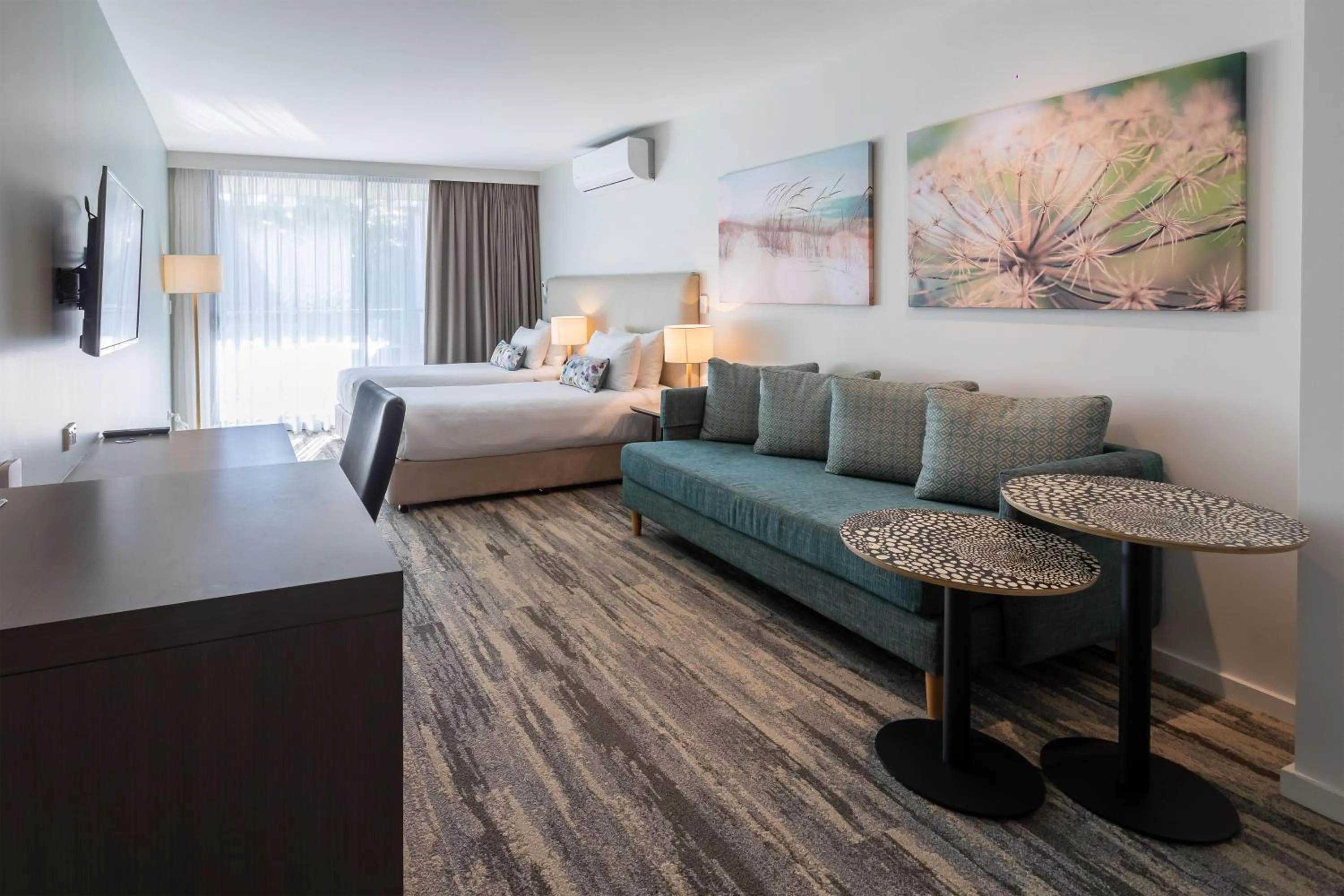 Bedroom, Bed in Nightelier Narrabeen