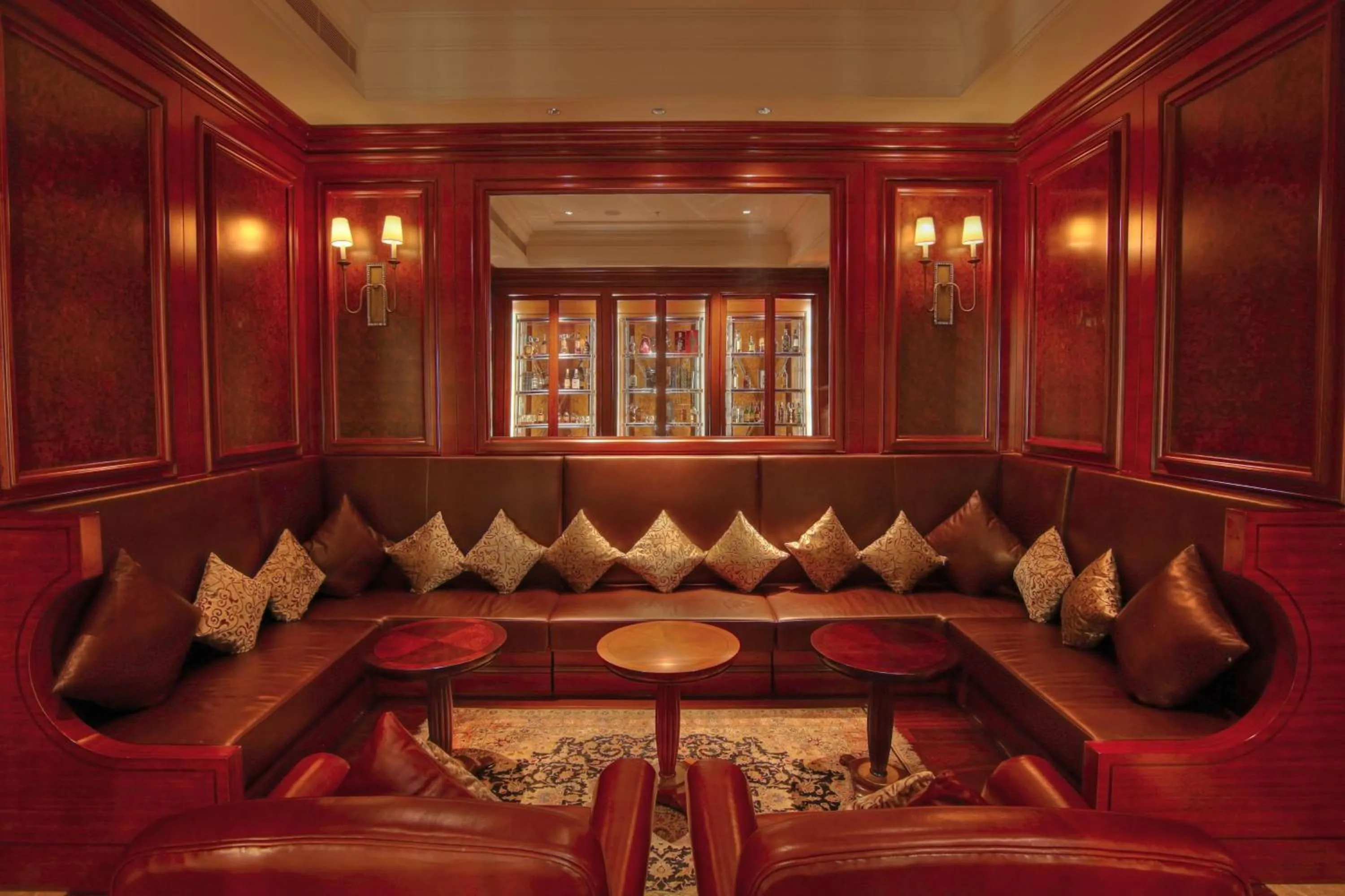 Lounge or bar in JW Marriott Pune