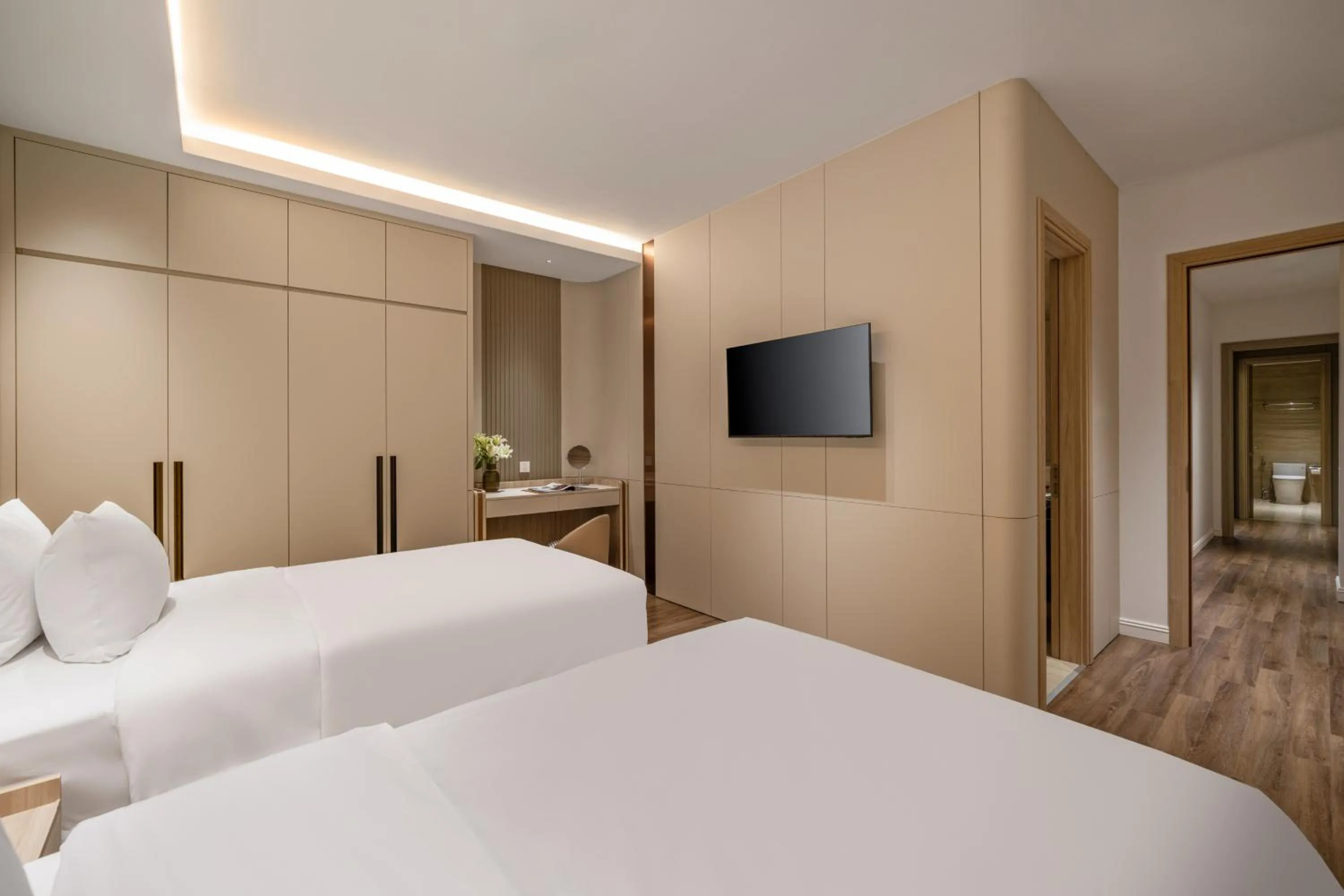 Bed in Sun River Hotel