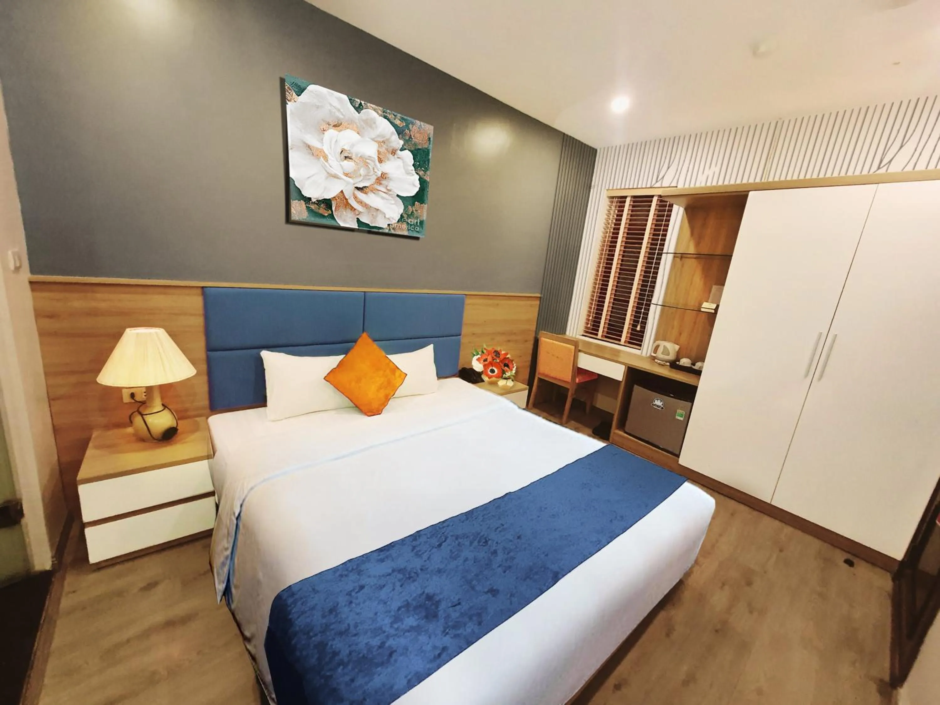 Bedroom, Bed in Hanoi Amorita Boutique Hotel & Travel