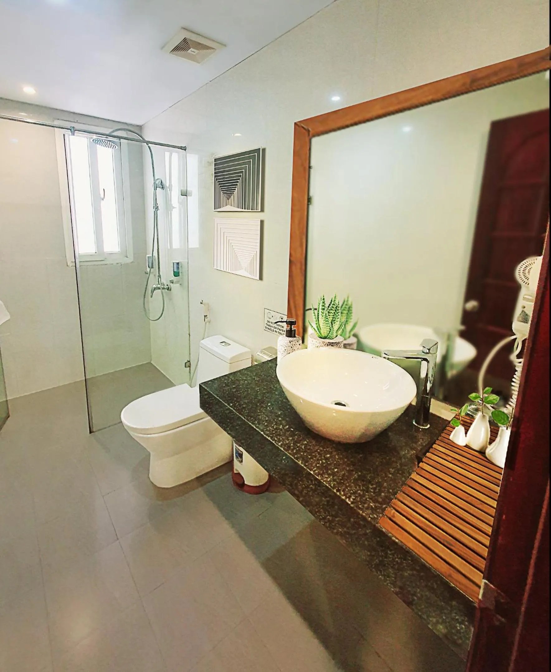 Shower in Hanoi Amorita Boutique Hotel & Travel