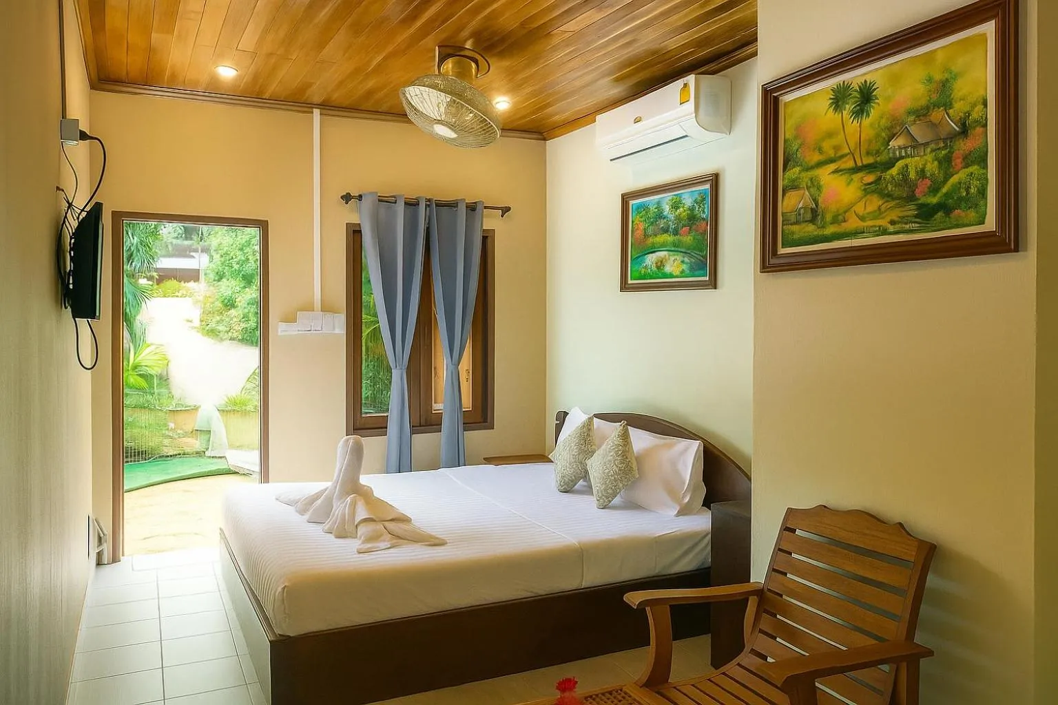 Bedroom, Bed in Villa Khoum Xieng Thong Boutique