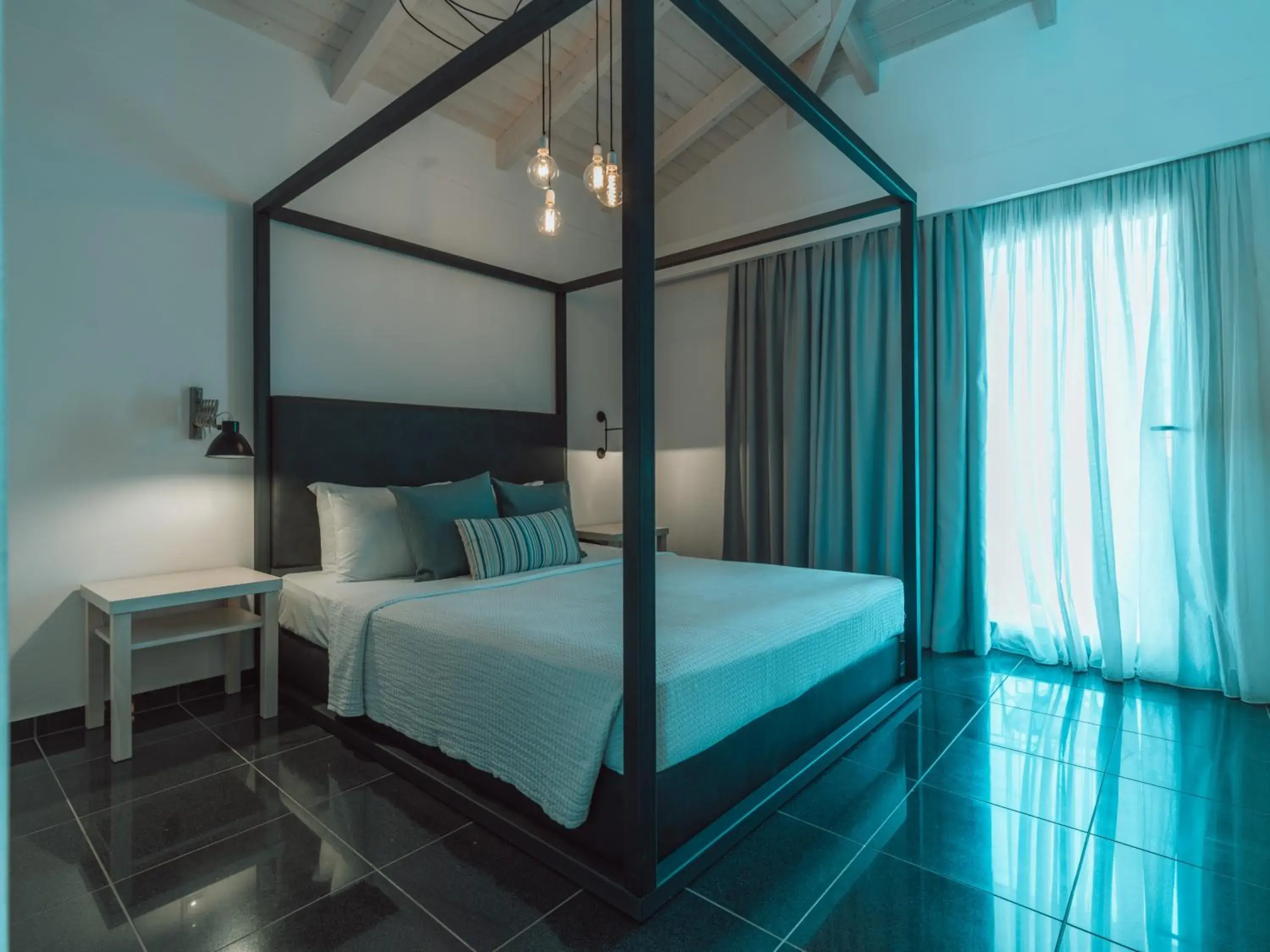 White Double Room in Dracos Hotel White Double Room in Dracos Hotel