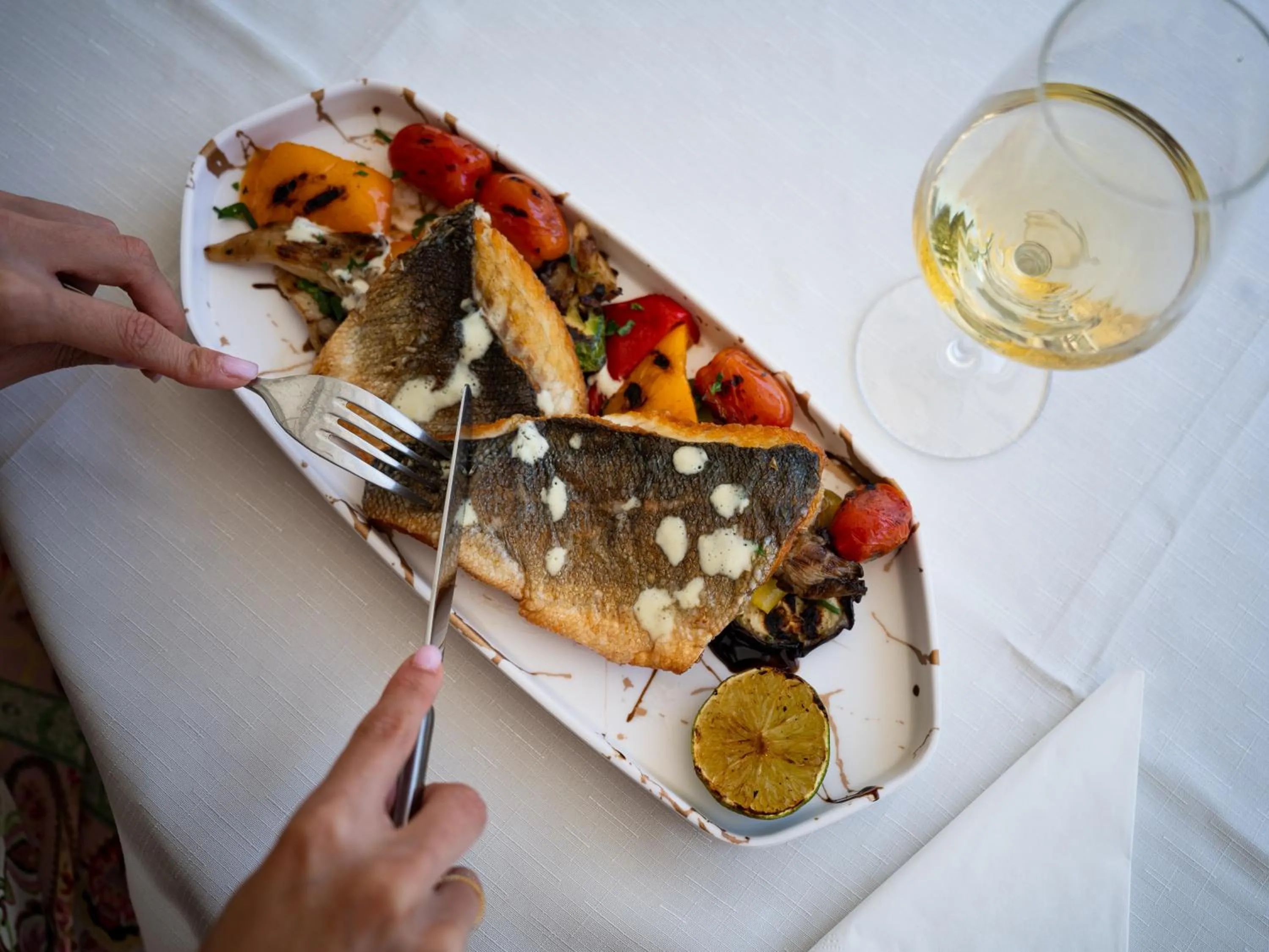 Restaurant/places to eat in Dracos Hotel