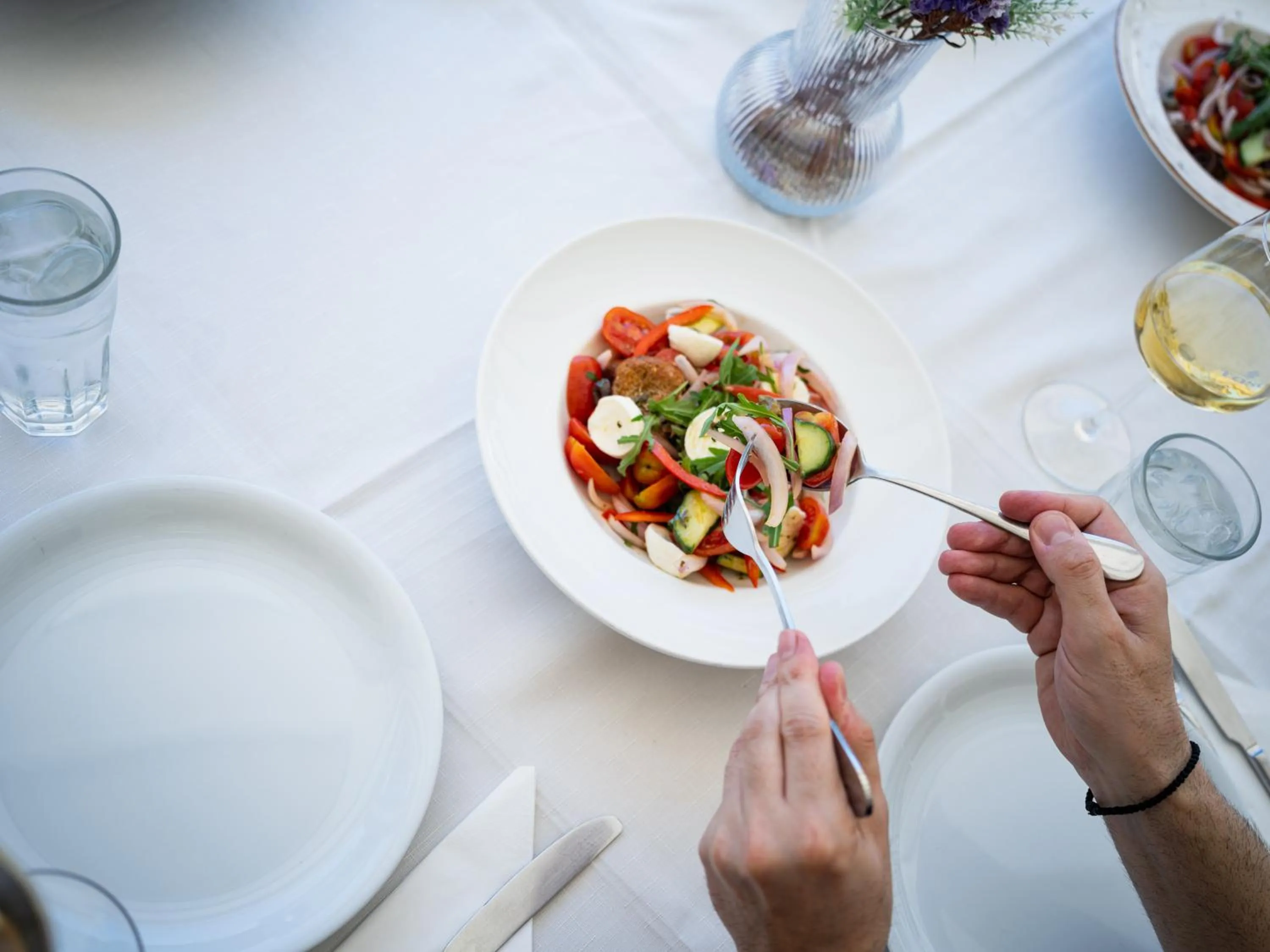 Restaurant/places to eat in Dracos Hotel