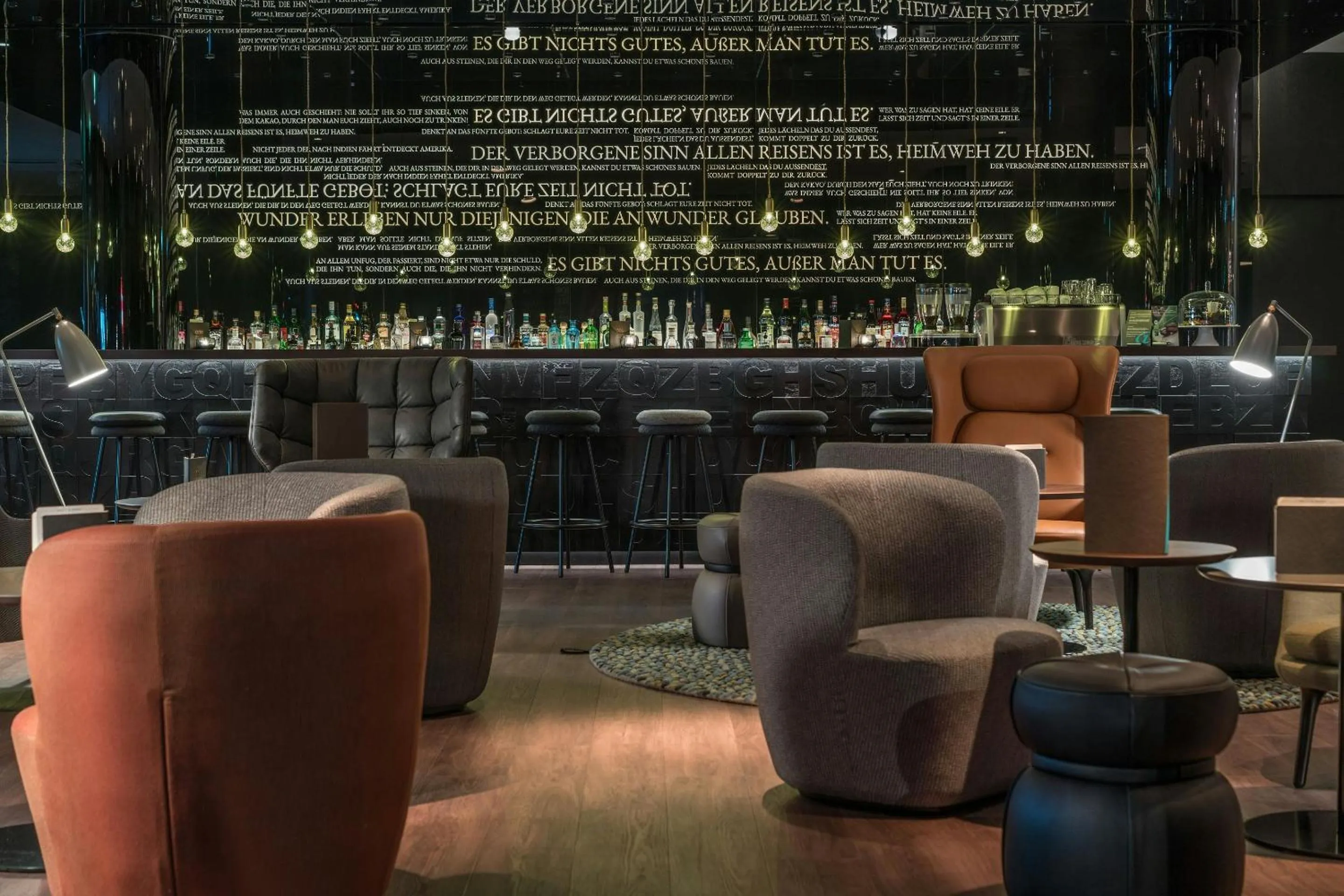 Lounge or bar in Motel One Dresden - Palaisplatz