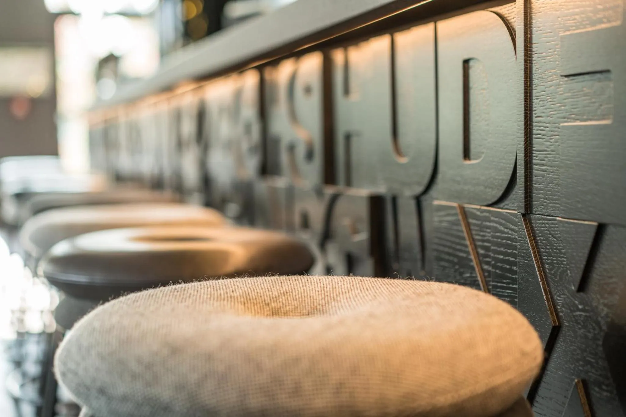 Lounge or bar in Motel One Dresden - Palaisplatz