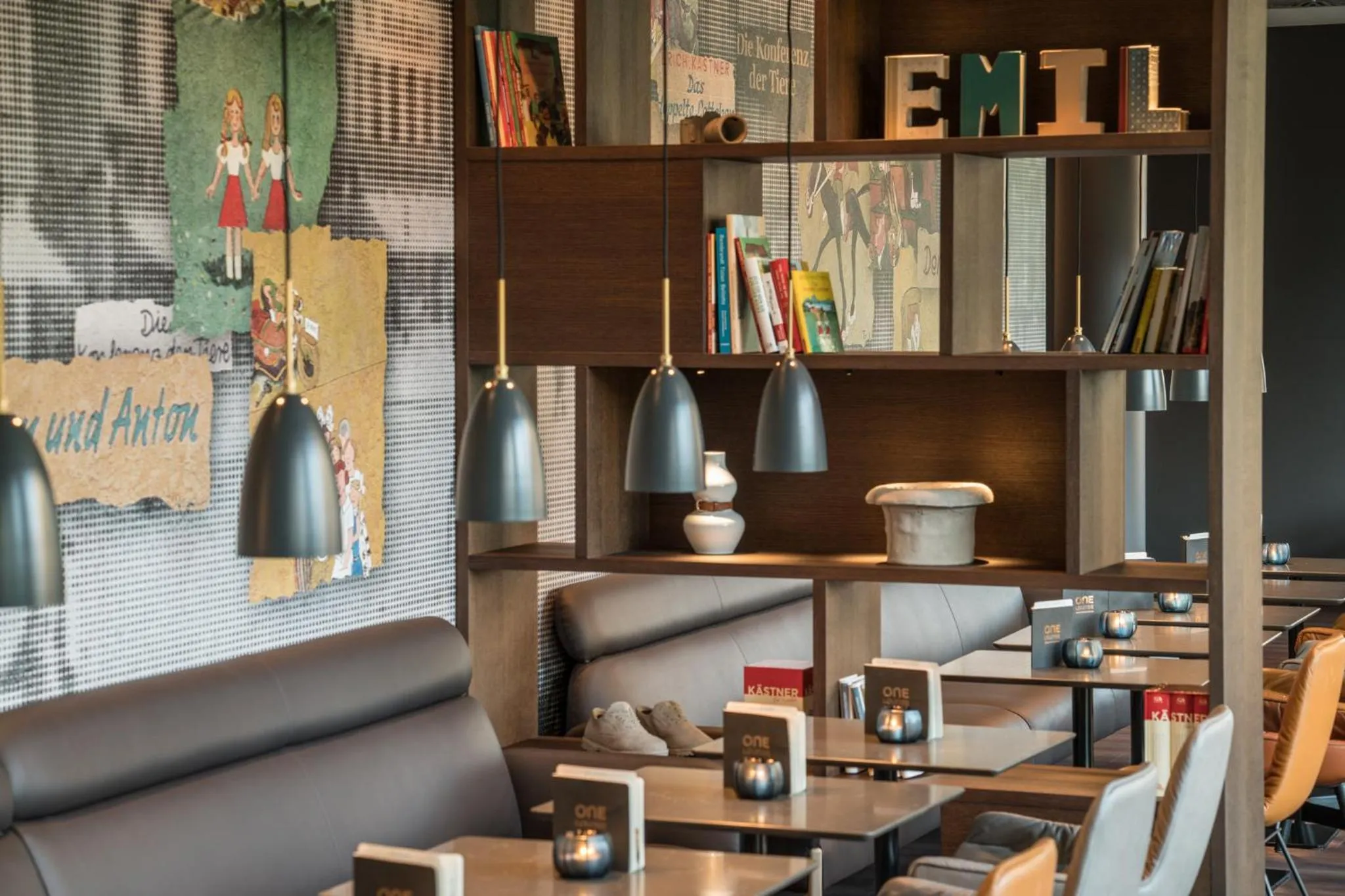 Lounge or bar in Motel One Dresden - Palaisplatz