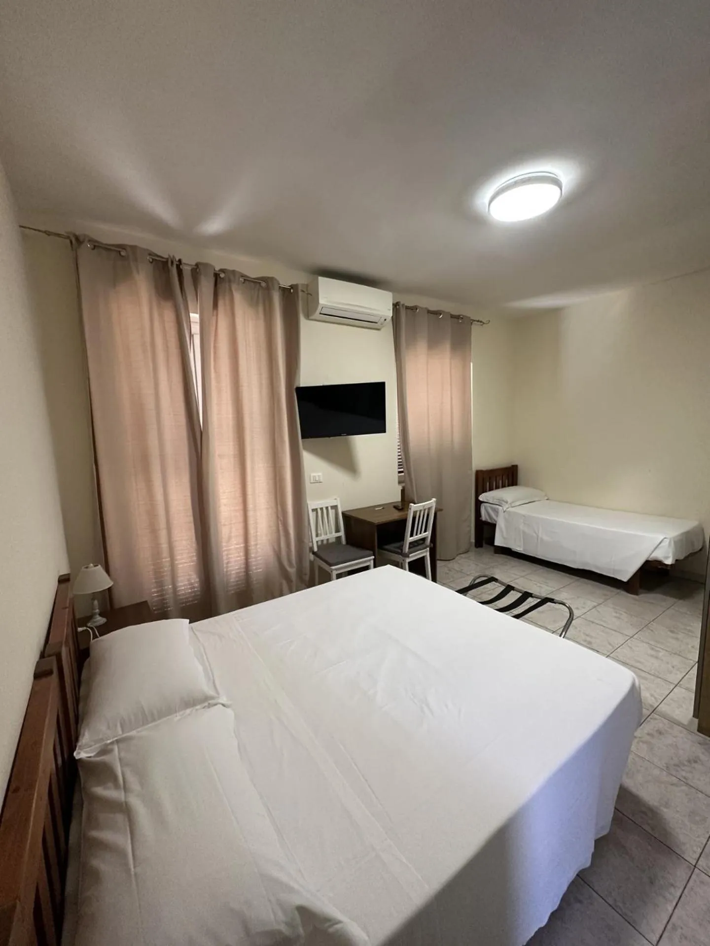 Bedroom, Bed in Hotel Le Rose