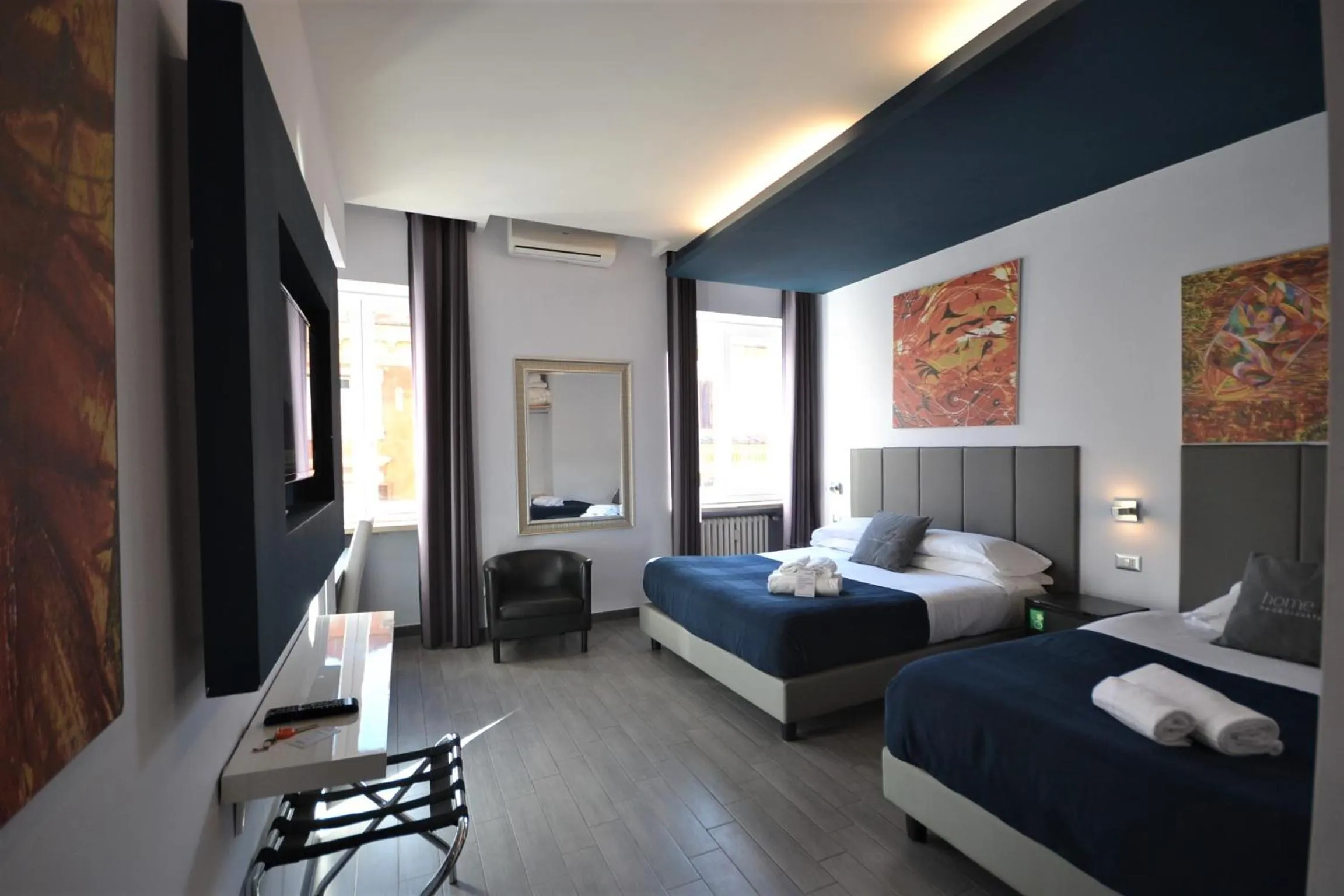 Photo of the whole room, Bed in B&B Home 77