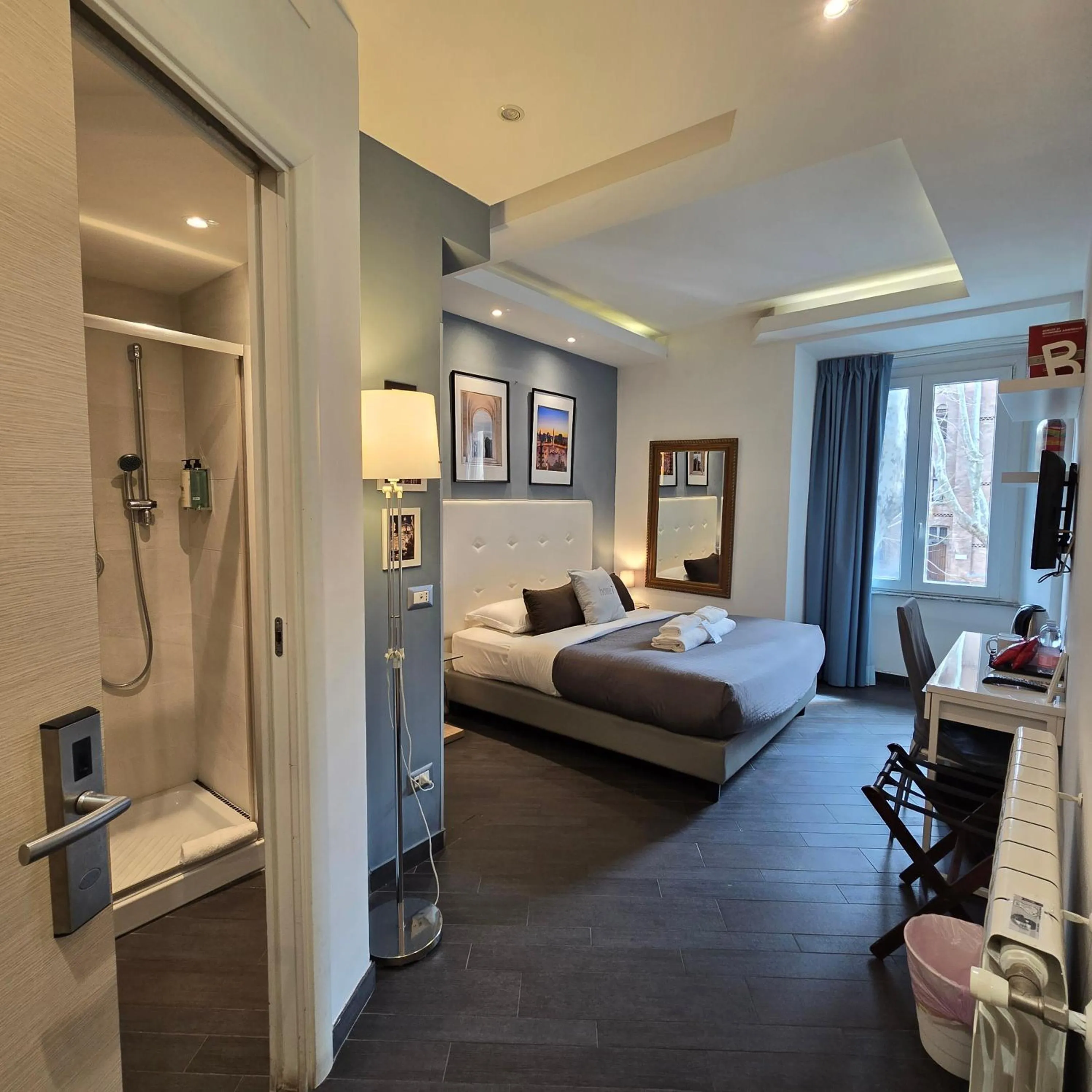 Bedroom, Bed in B&B Home 77