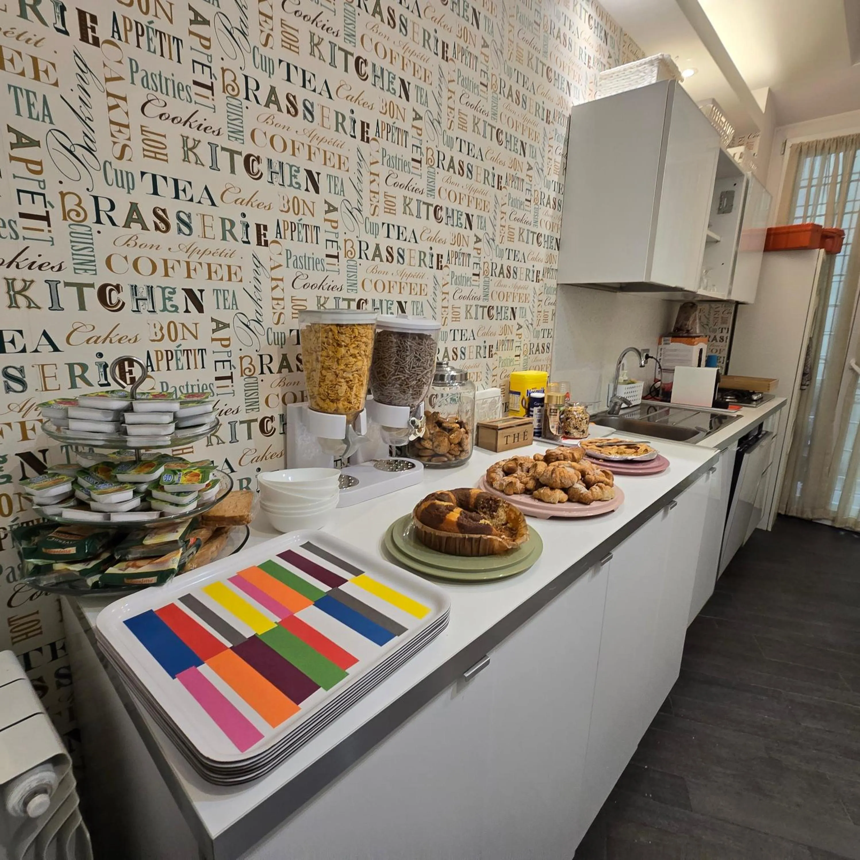 Breakfast in B&B Home 77