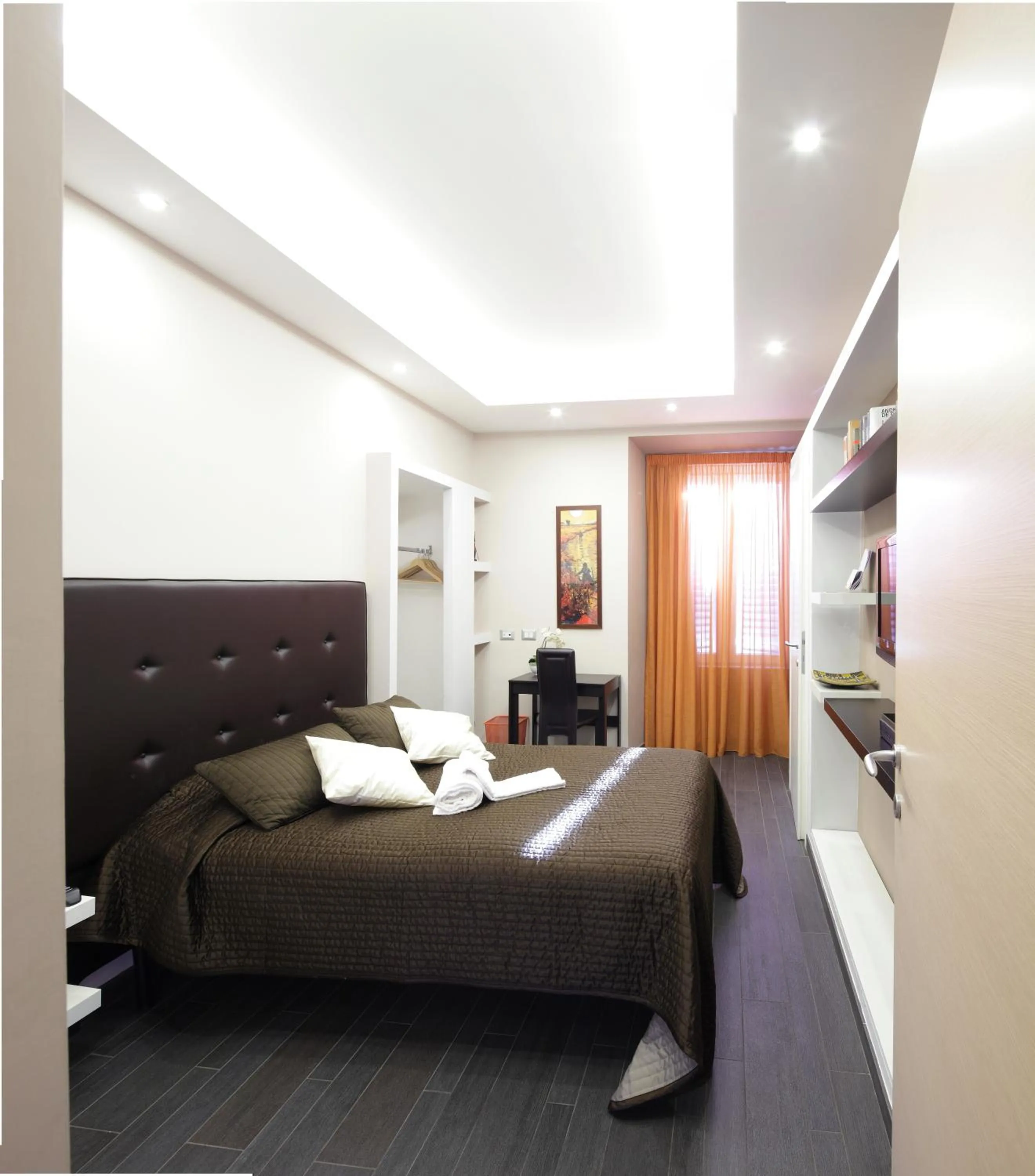 Photo of the whole room, Bed in B&B Home 77