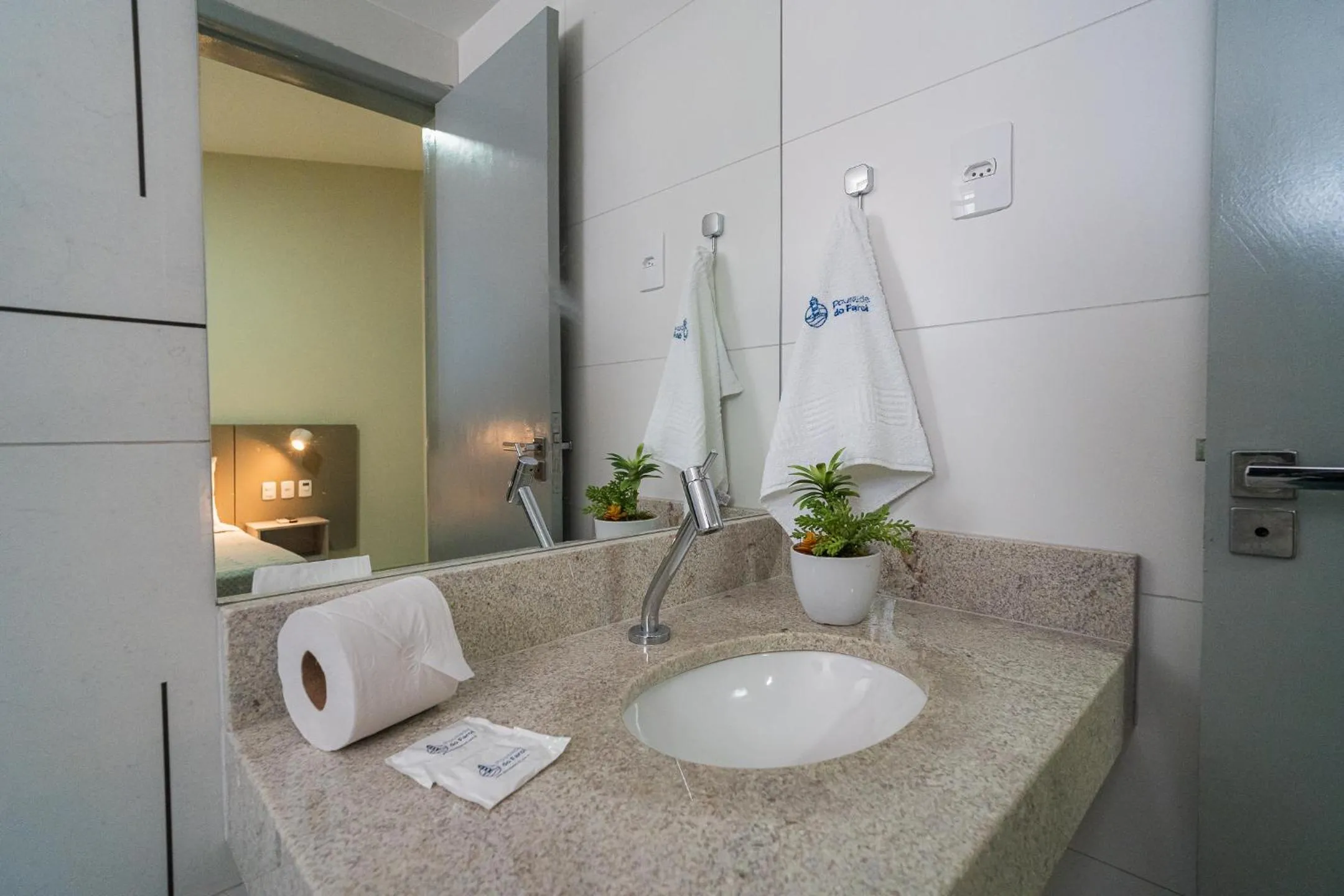 Shower in Hotel Pousada do Farol