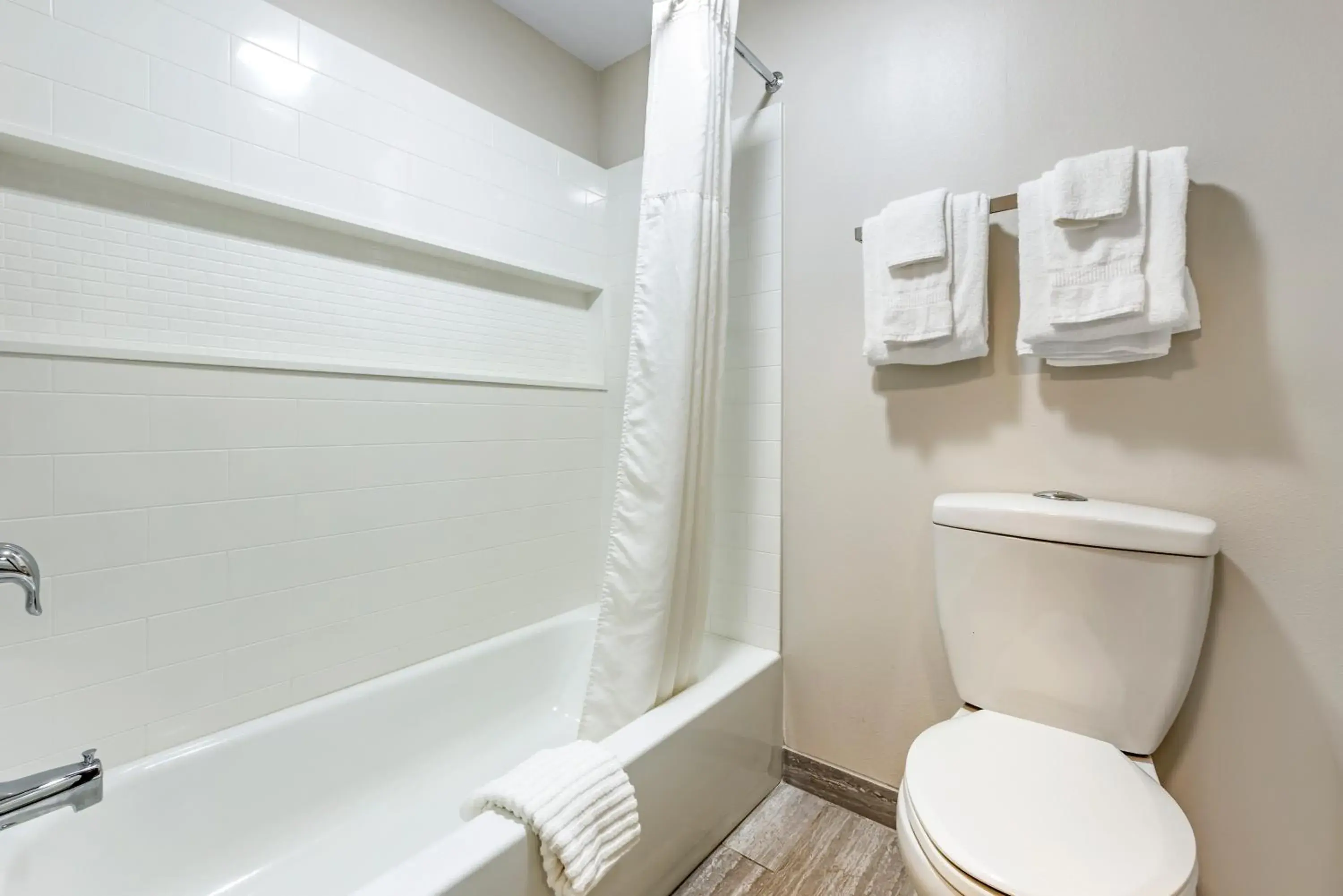 Efficiency Queen Suite with Two Queen Beds and Sofa bed - Non Smoking/Exterior Hall in The Bradford Hotel, an Ascend Collection Hotel Efficiency Queen Suite with Two Queen Beds and Sofa bed - Non Smoking/Exterior Hall in The Bradford Hotel, an Ascend Collection Hotel