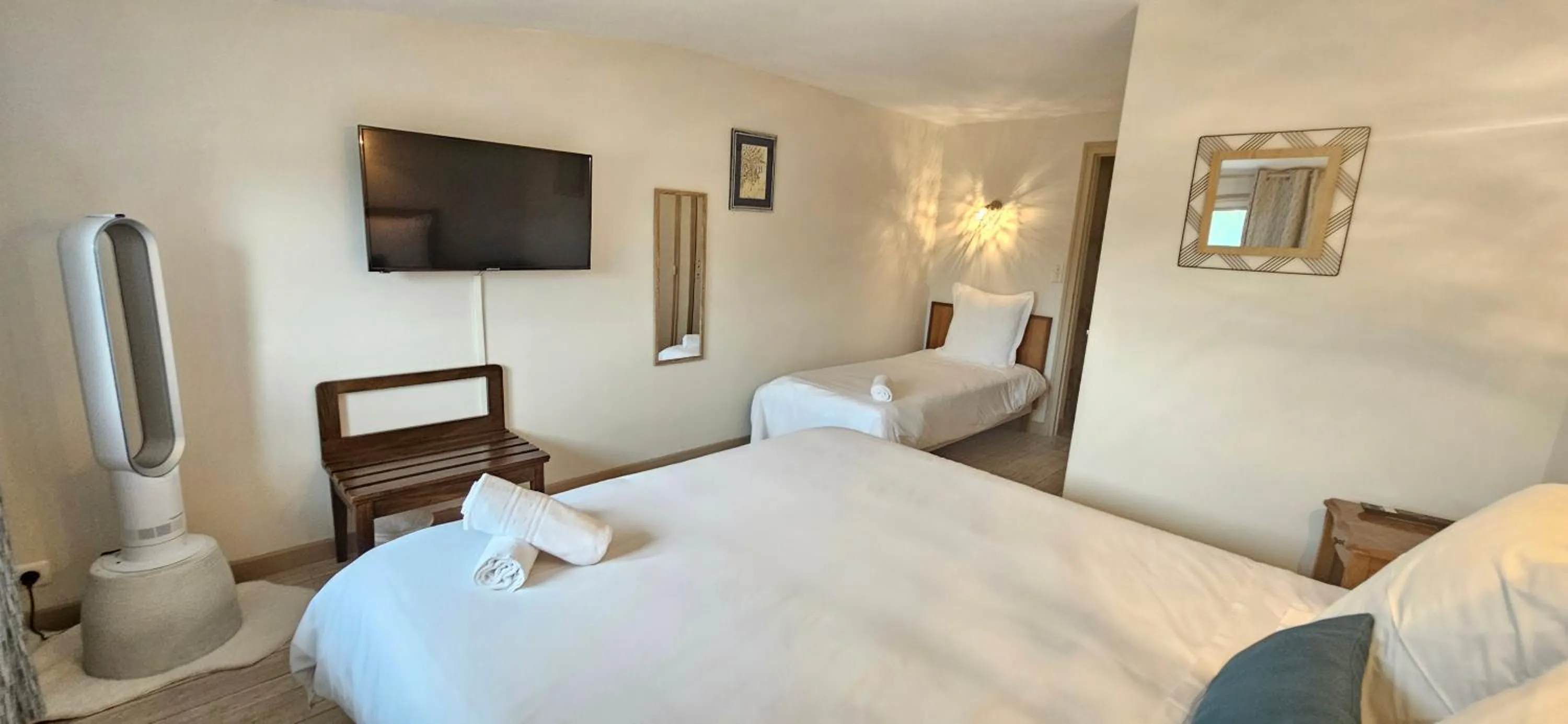 Triple Room in Source de la Vallée