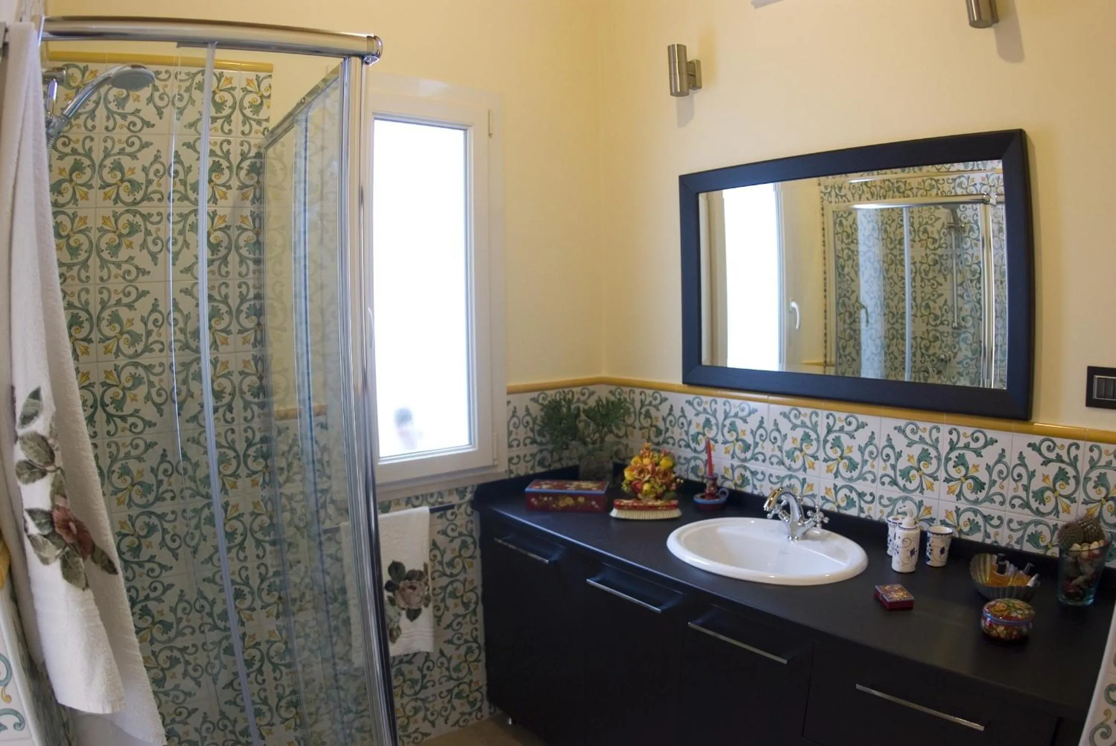 On site in VinsLounge Suite