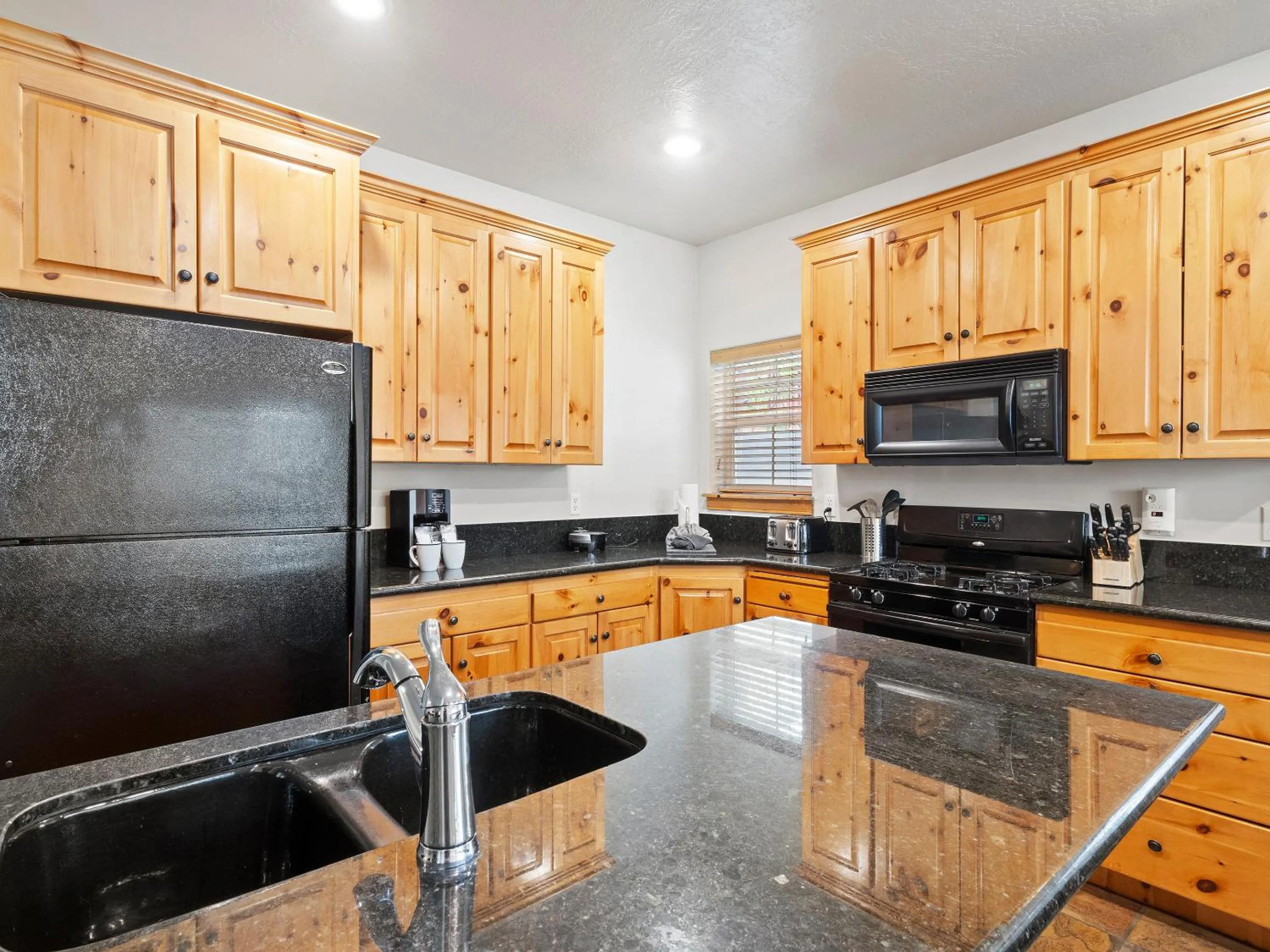 Kitchen or kitchenette in Bear Hollow Village by All Seasons Resort Lodging