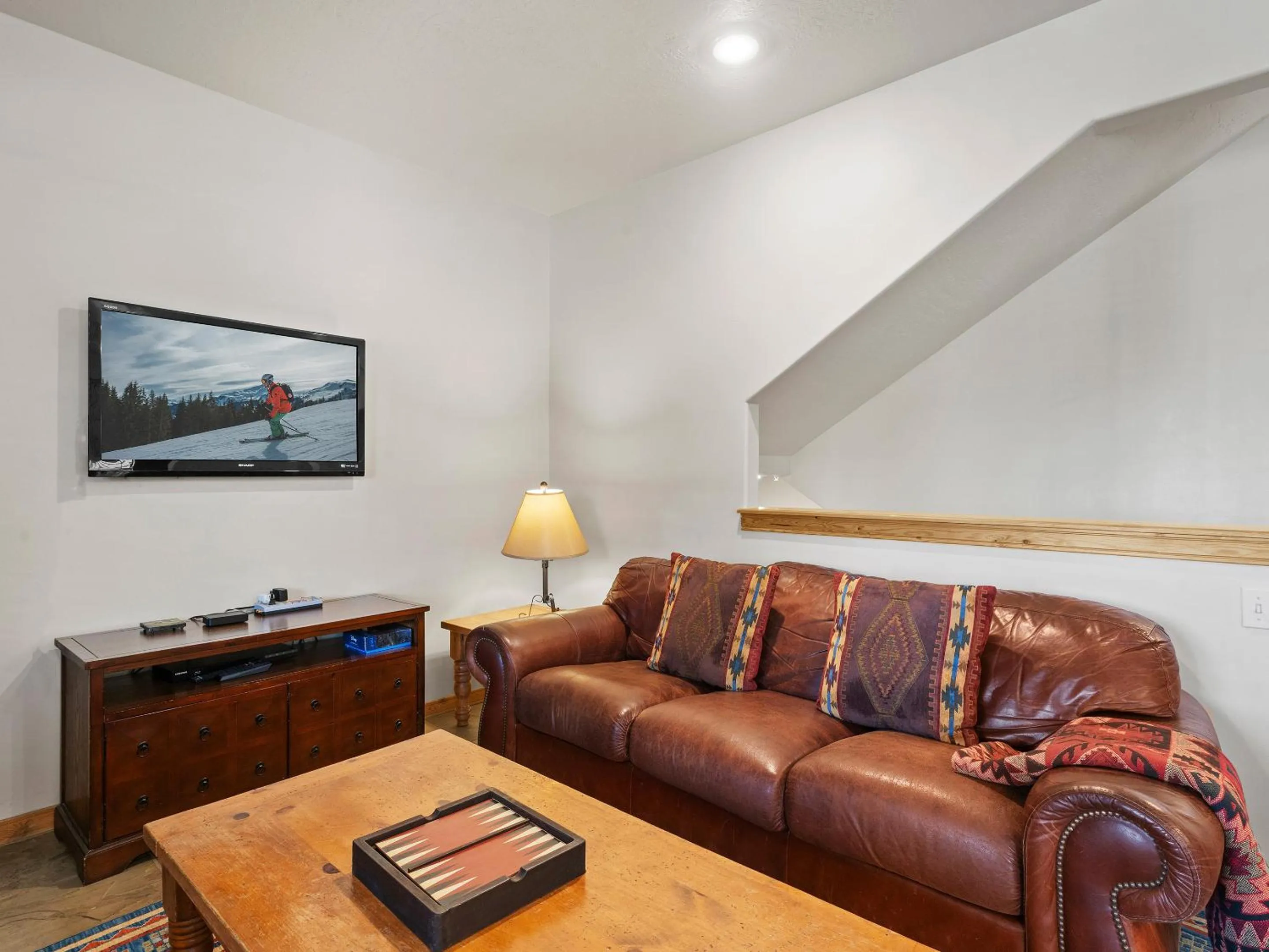 TV and multimedia in Bear Hollow Village by All Seasons Resort Lodging