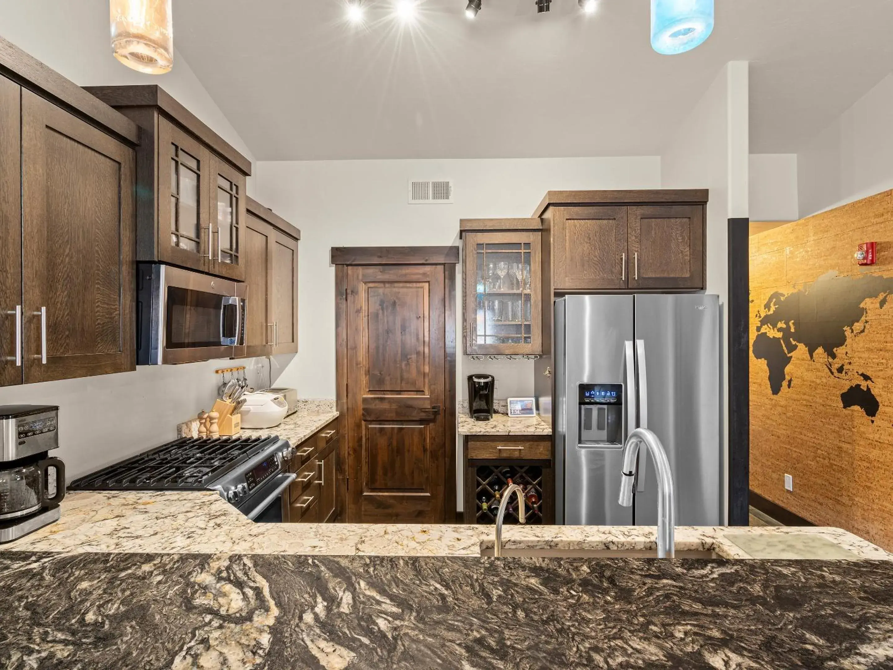 3 Bedroom Condo 2402 in Bear Hollow Village by All Seasons Resort Lodging 3 Bedroom Condo 2402 in Bear Hollow Village by All Seasons Resort Lodging