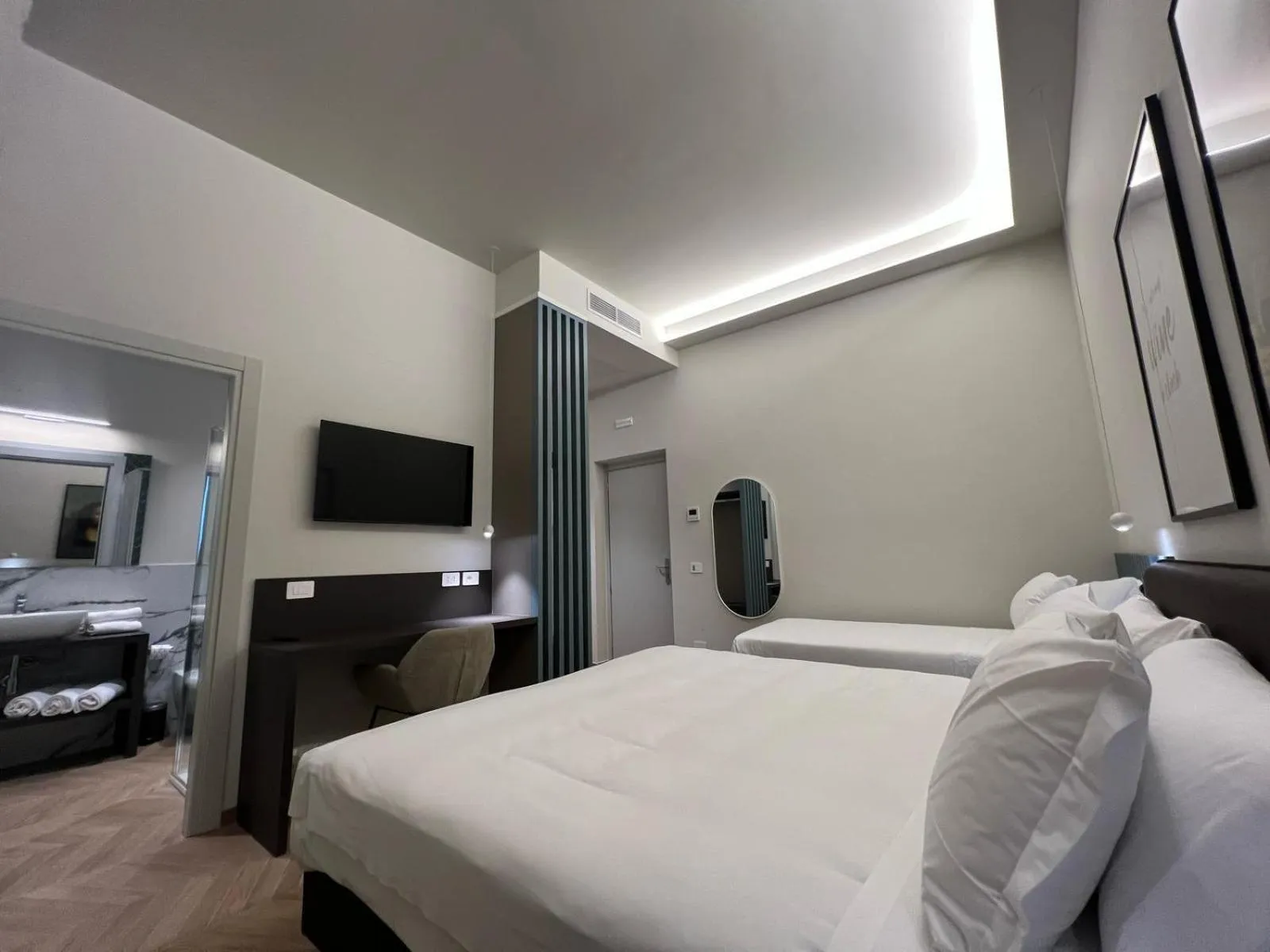 Bed in Hotel RossoVino Milano