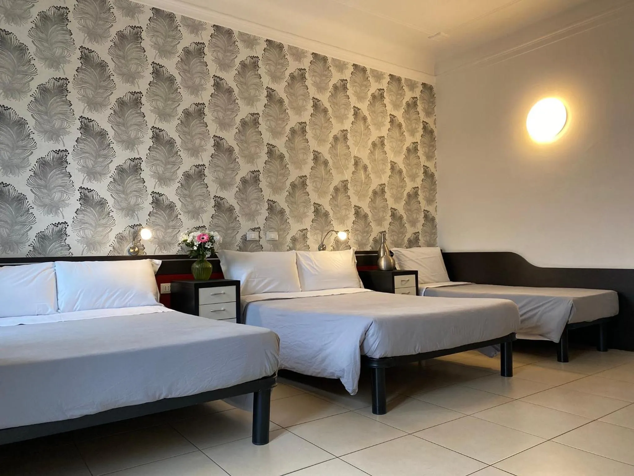 Bed in Hotel RossoVino Milano