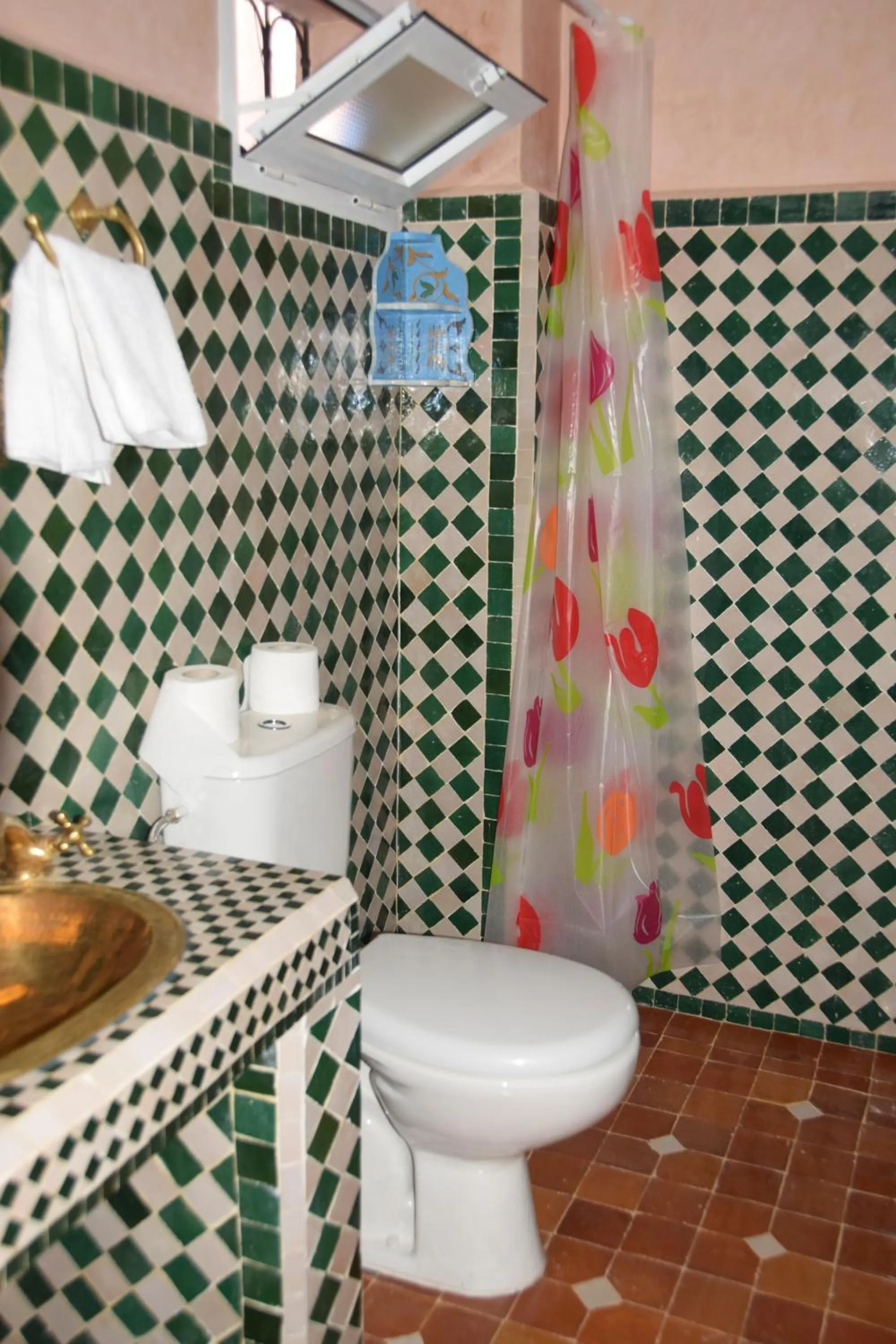 Shower in Kasbah Assafar