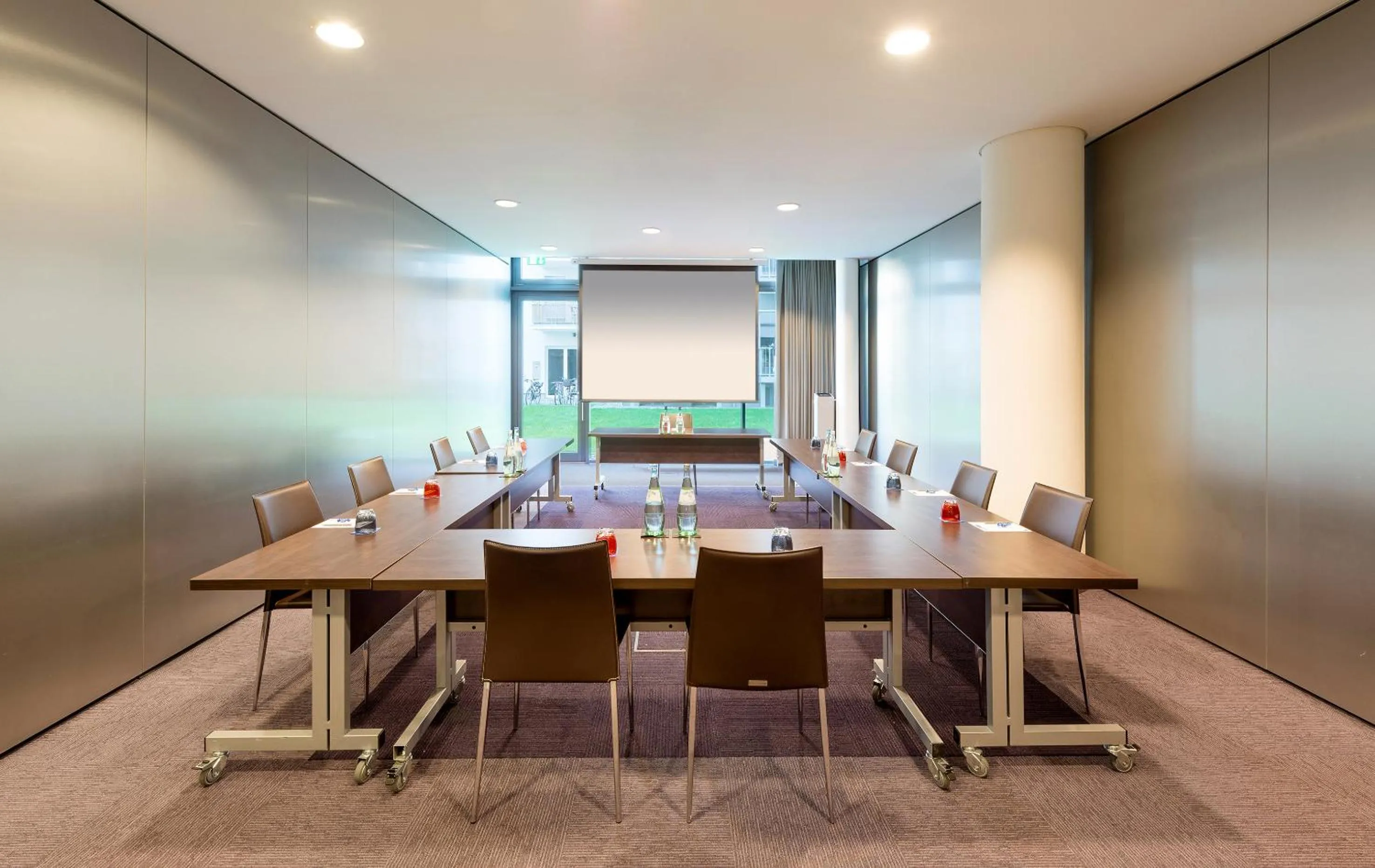 Meeting/conference room in INNSiDE by Meliá Berlin Mitte