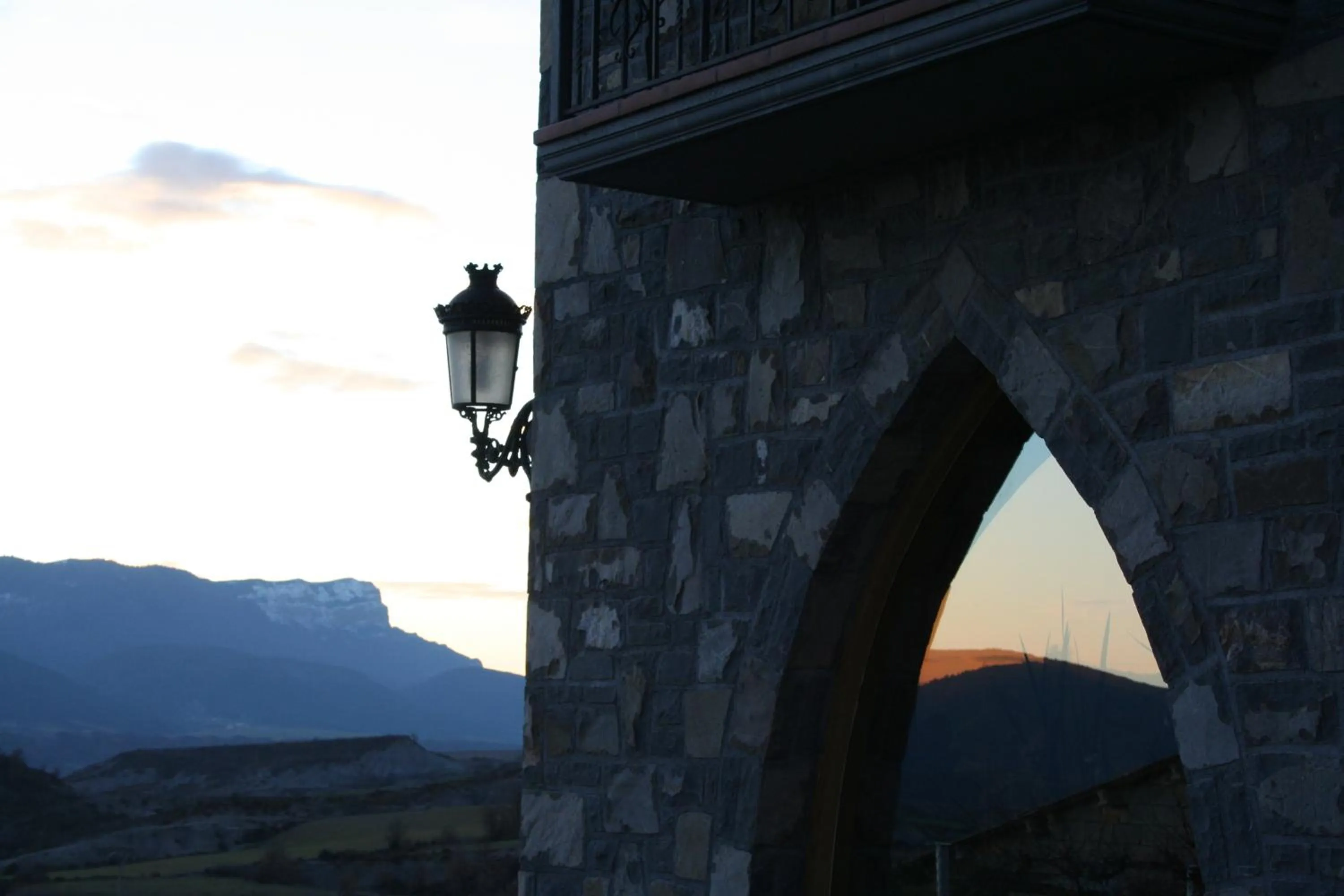 Property building in El Churrón