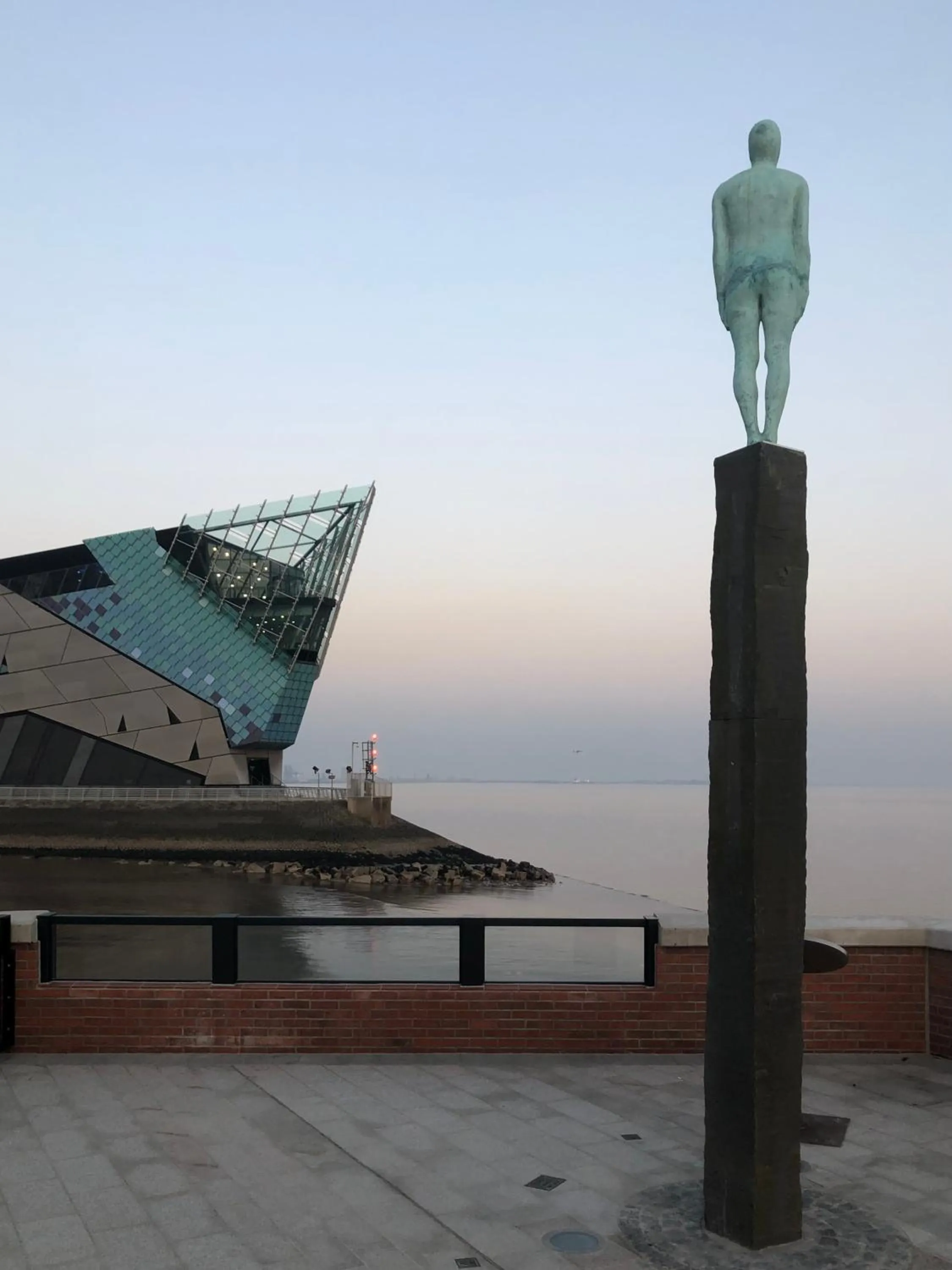 Sea view in Hull Trinity Backpackers