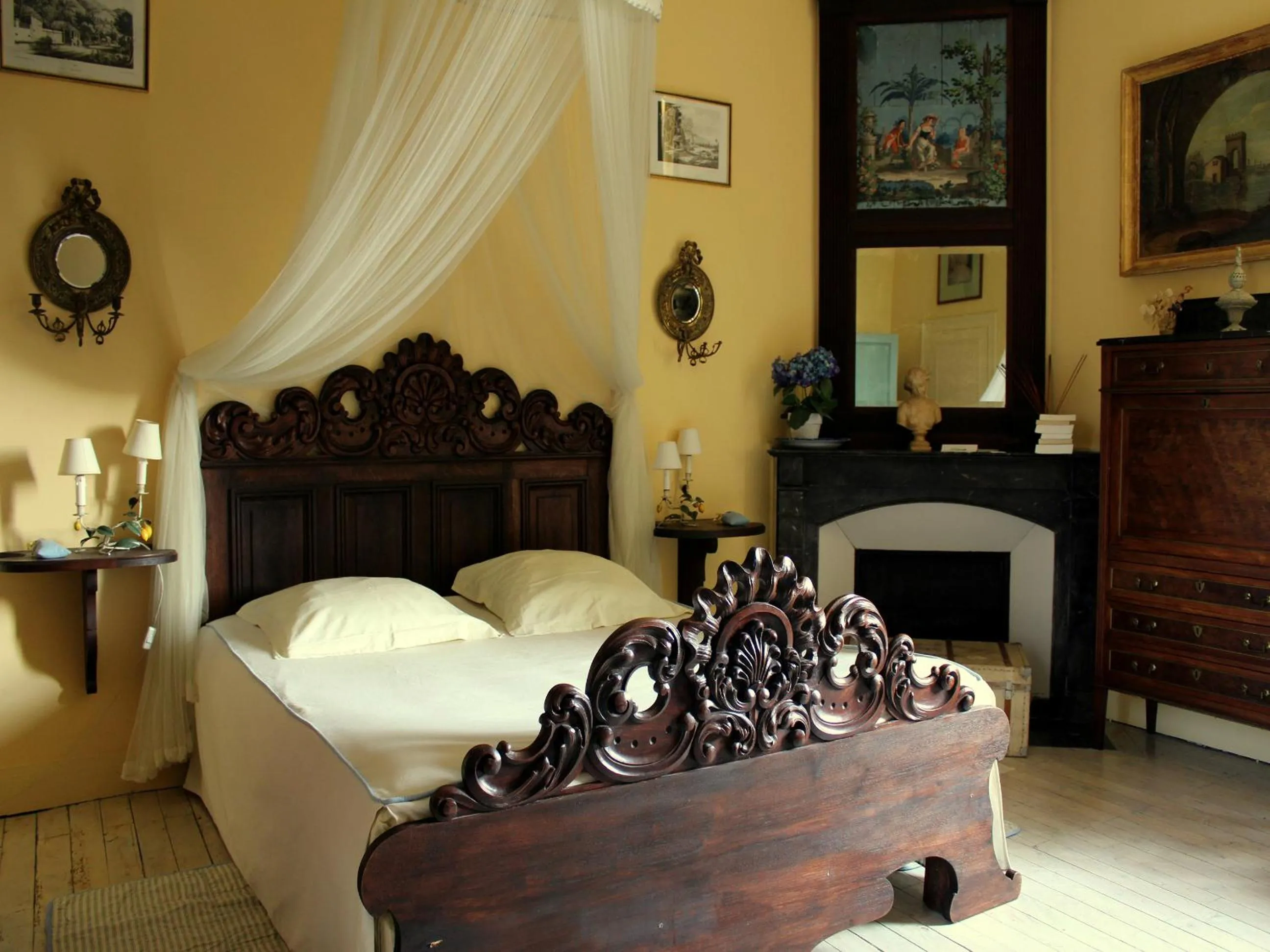 Bed in Château De Chambiers