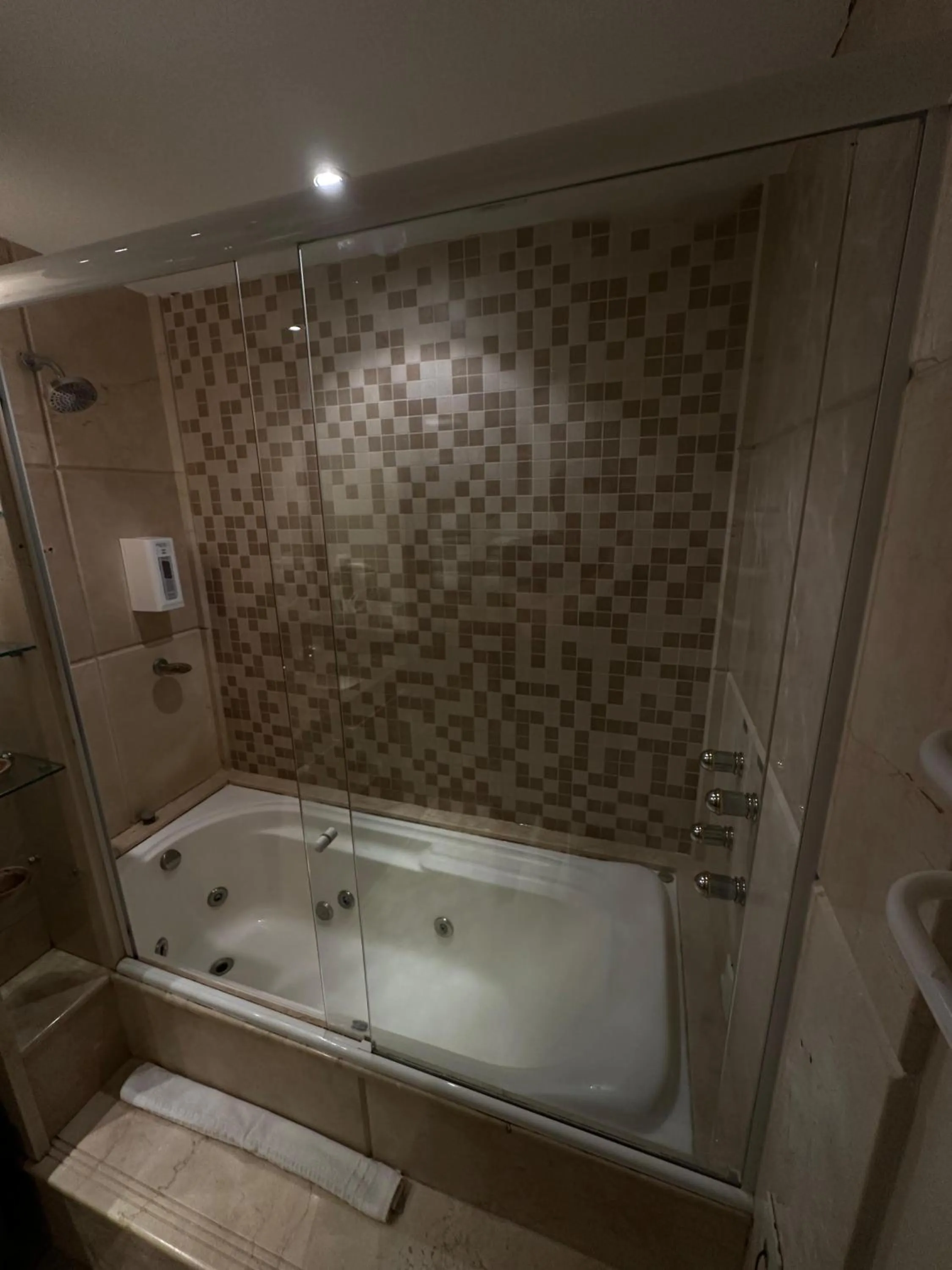 Hot Tub in Flat Luxo Mountain Village