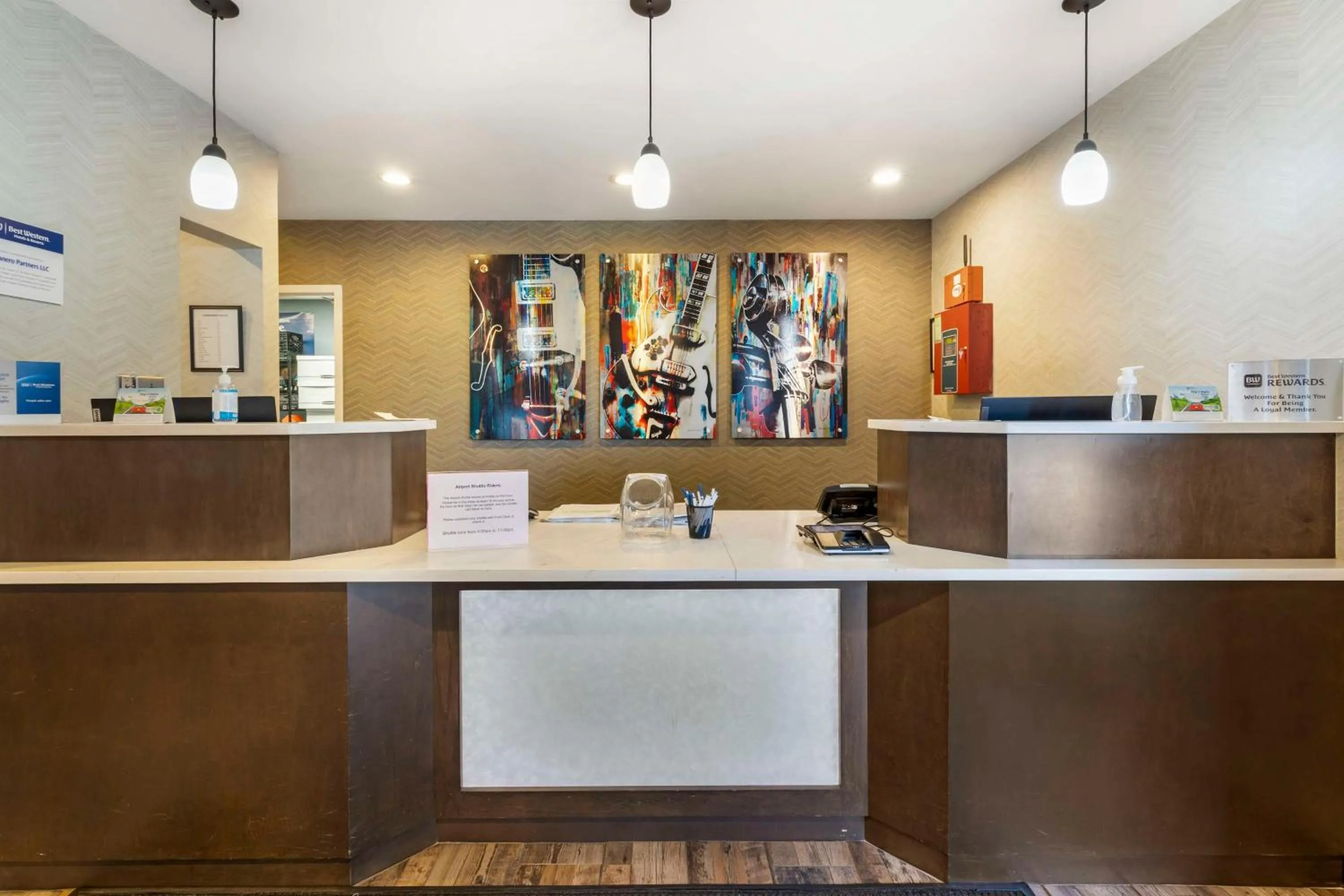 Lobby or reception in Best Western Plus Nashville Airport Hotel - BNA