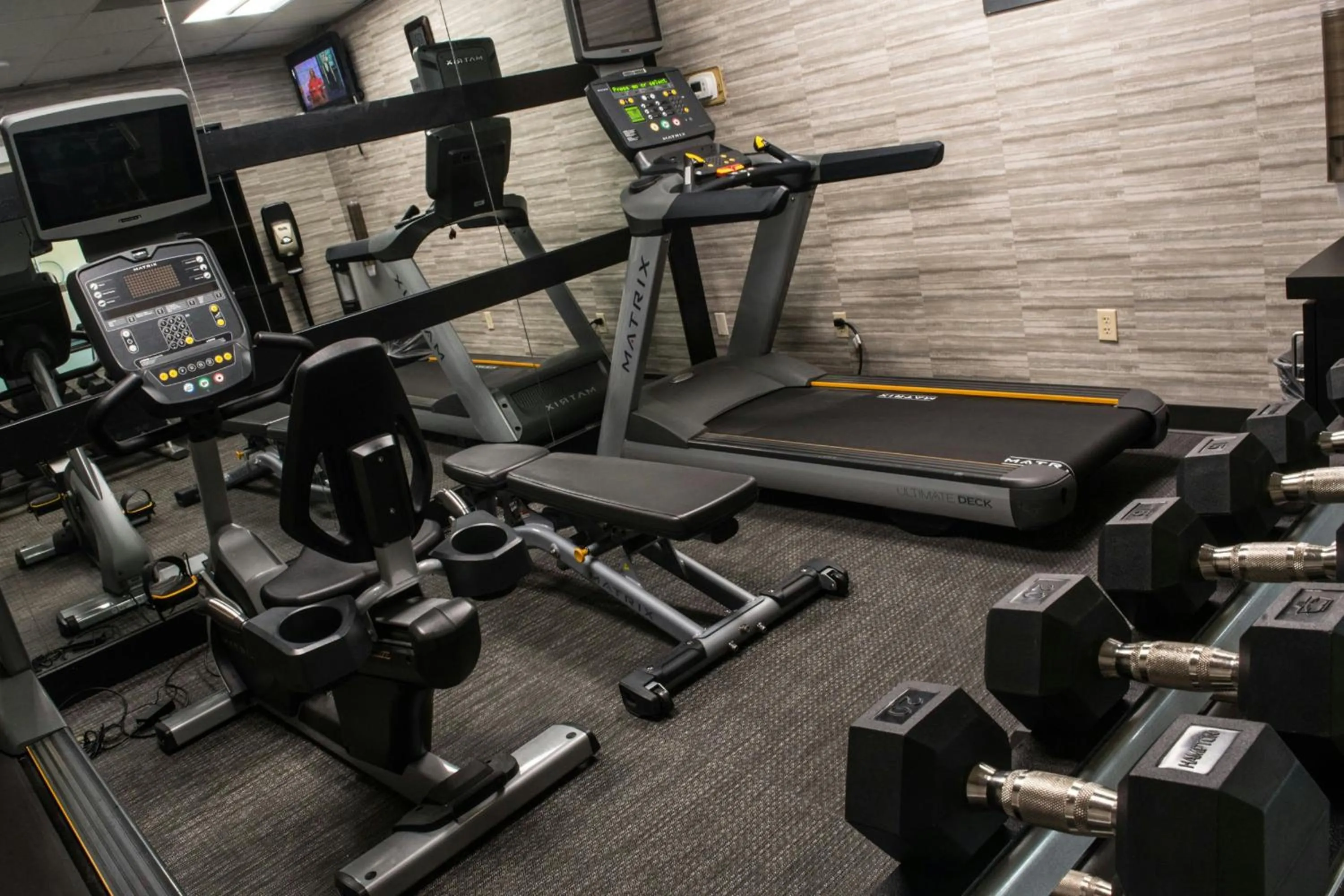 Fitness centre/facilities in Courtyard by Marriott Nashville at Opryland