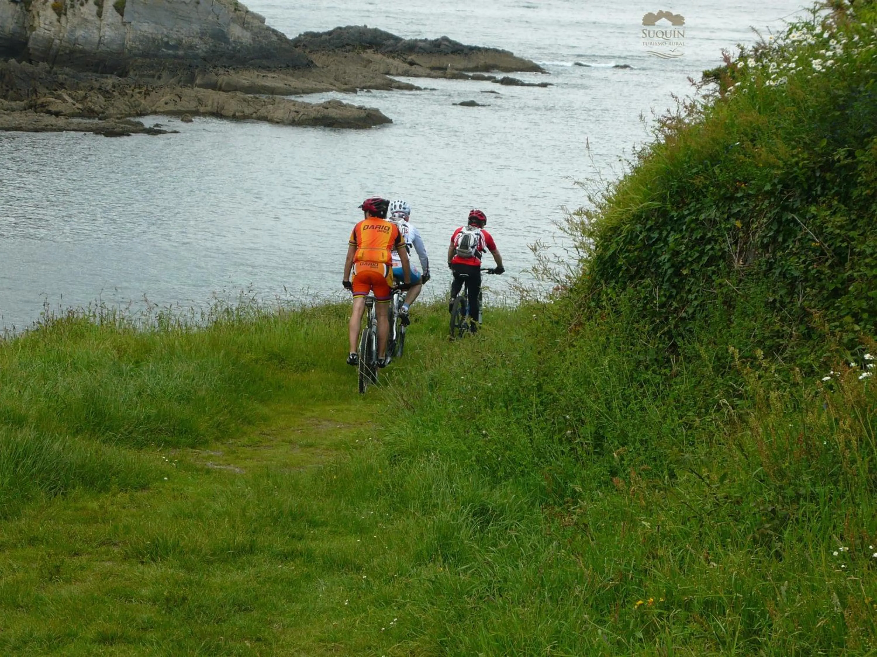 Cycling in Hotel Rural Suquin
