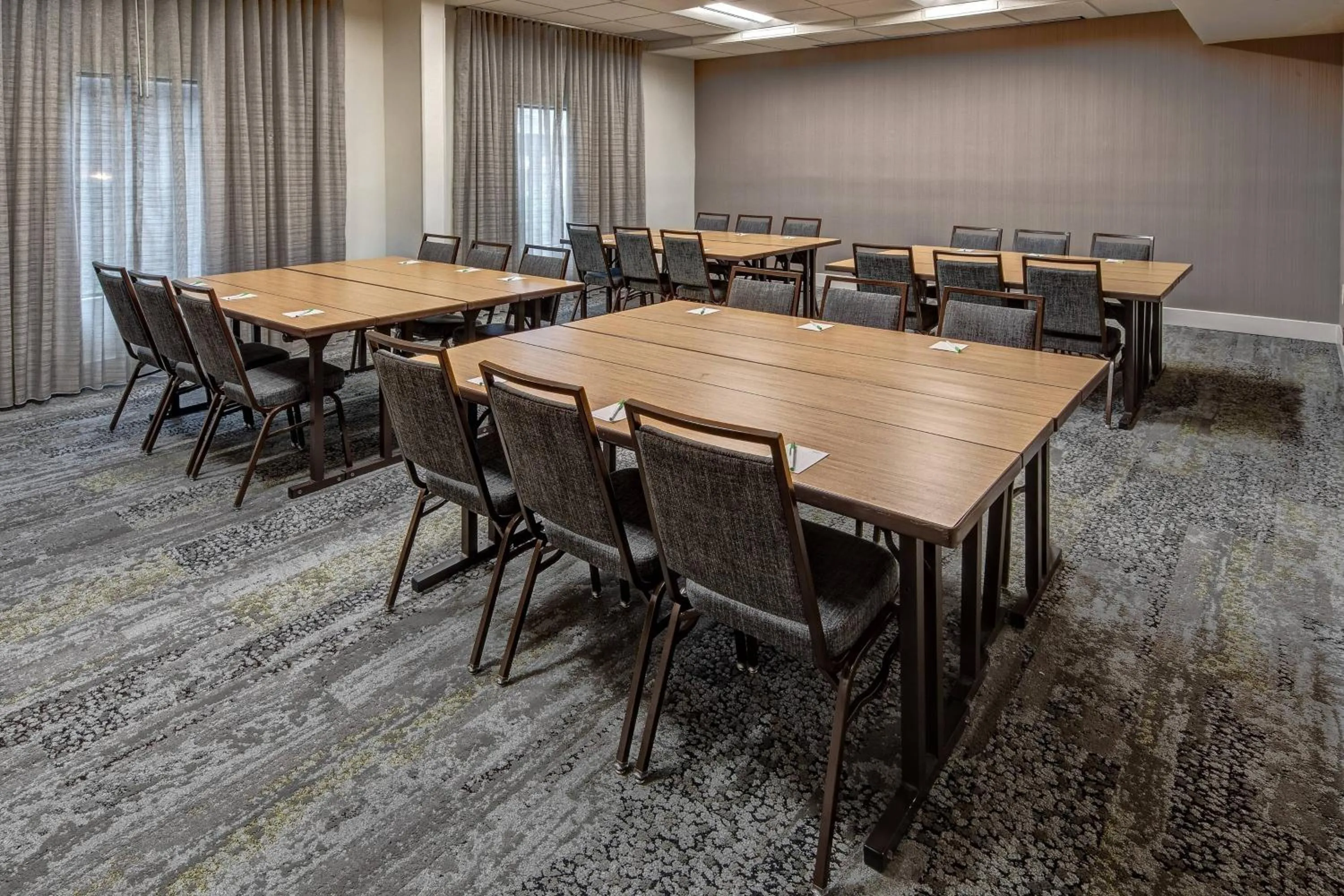 Meeting/conference room in Courtyard by Marriott Nashville Vanderbilt West End