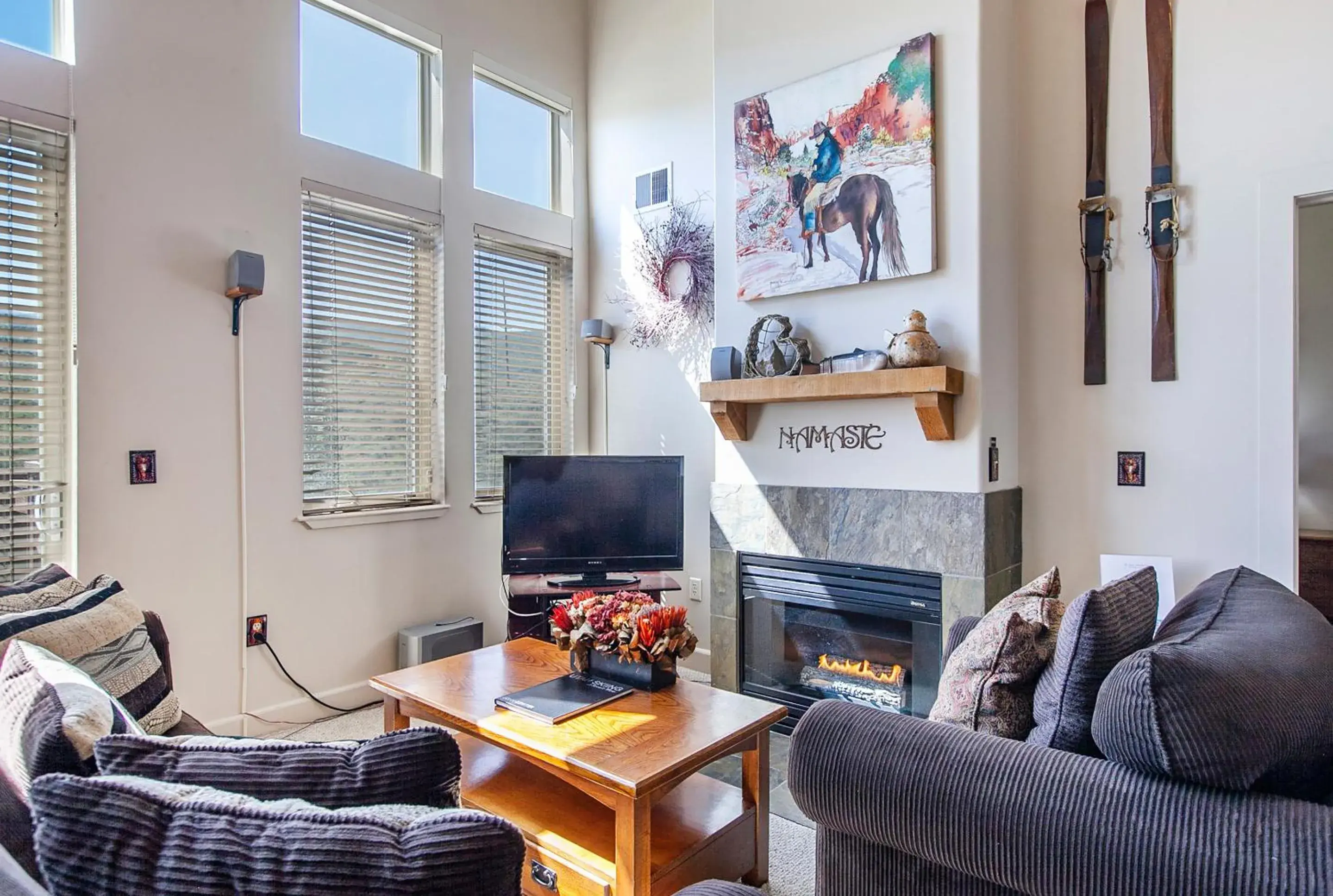 2 Bedroom Condominium with Loft #303E in Crestview Condominiums by All Seasons Resort Lodging 2 Bedroom Condominium with Loft #303E in Crestview Condominiums by All Seasons Resort Lodging