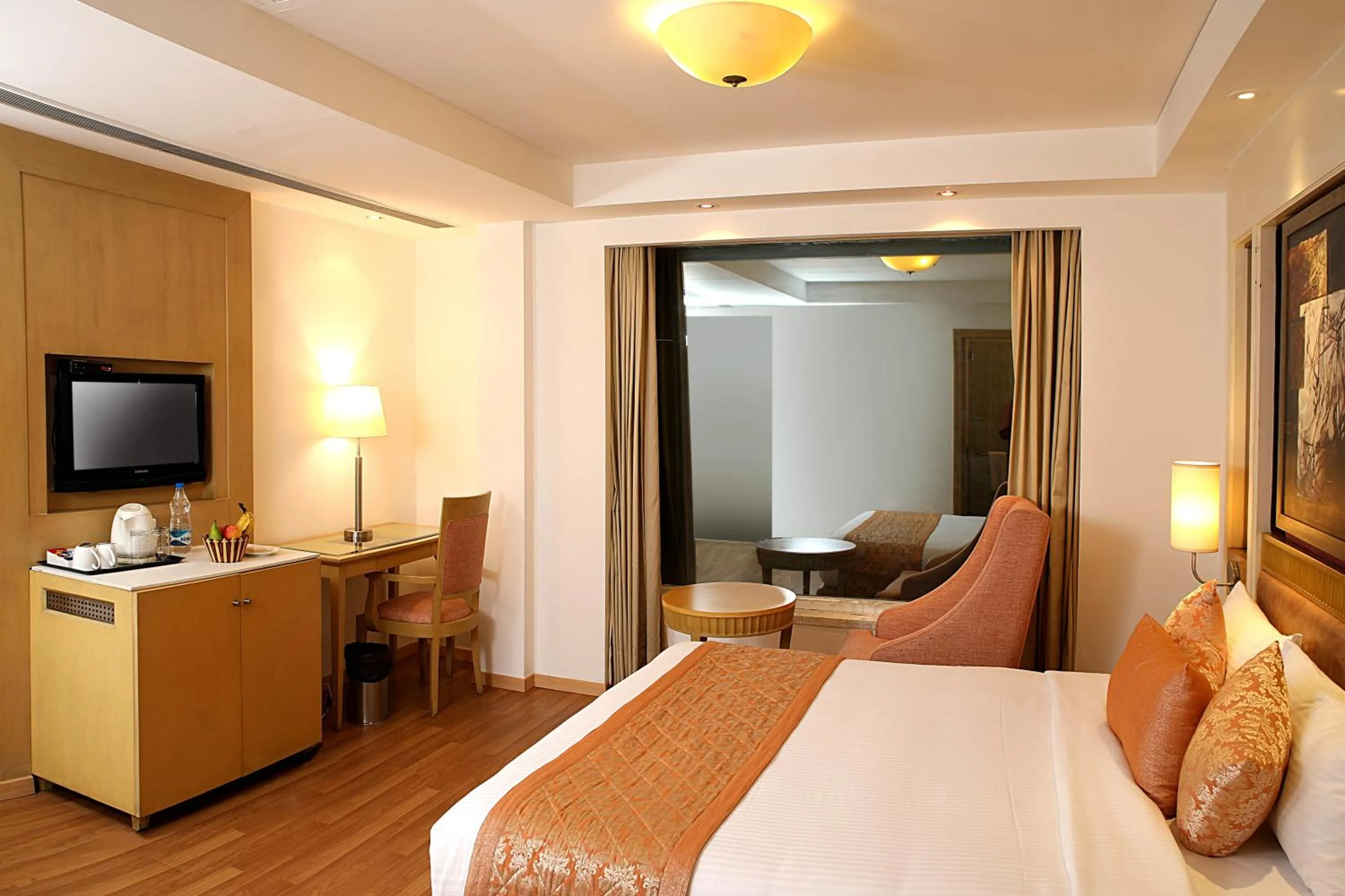 Bed in Inde Hotel Vista Woods Huda City Centre, Gurgaon