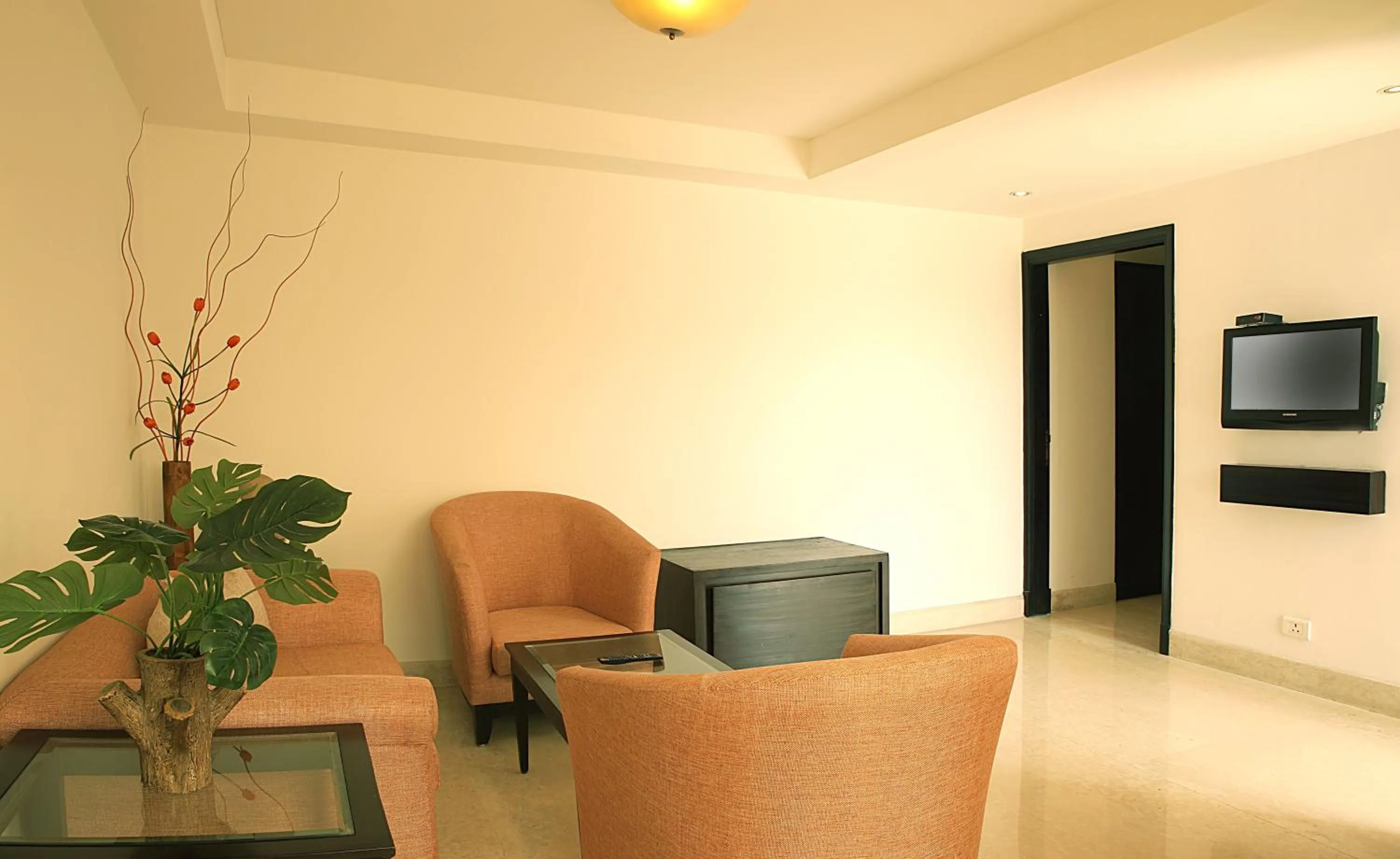 Lobby or reception in Inde Hotel Vista Woods Huda City Centre, Gurgaon