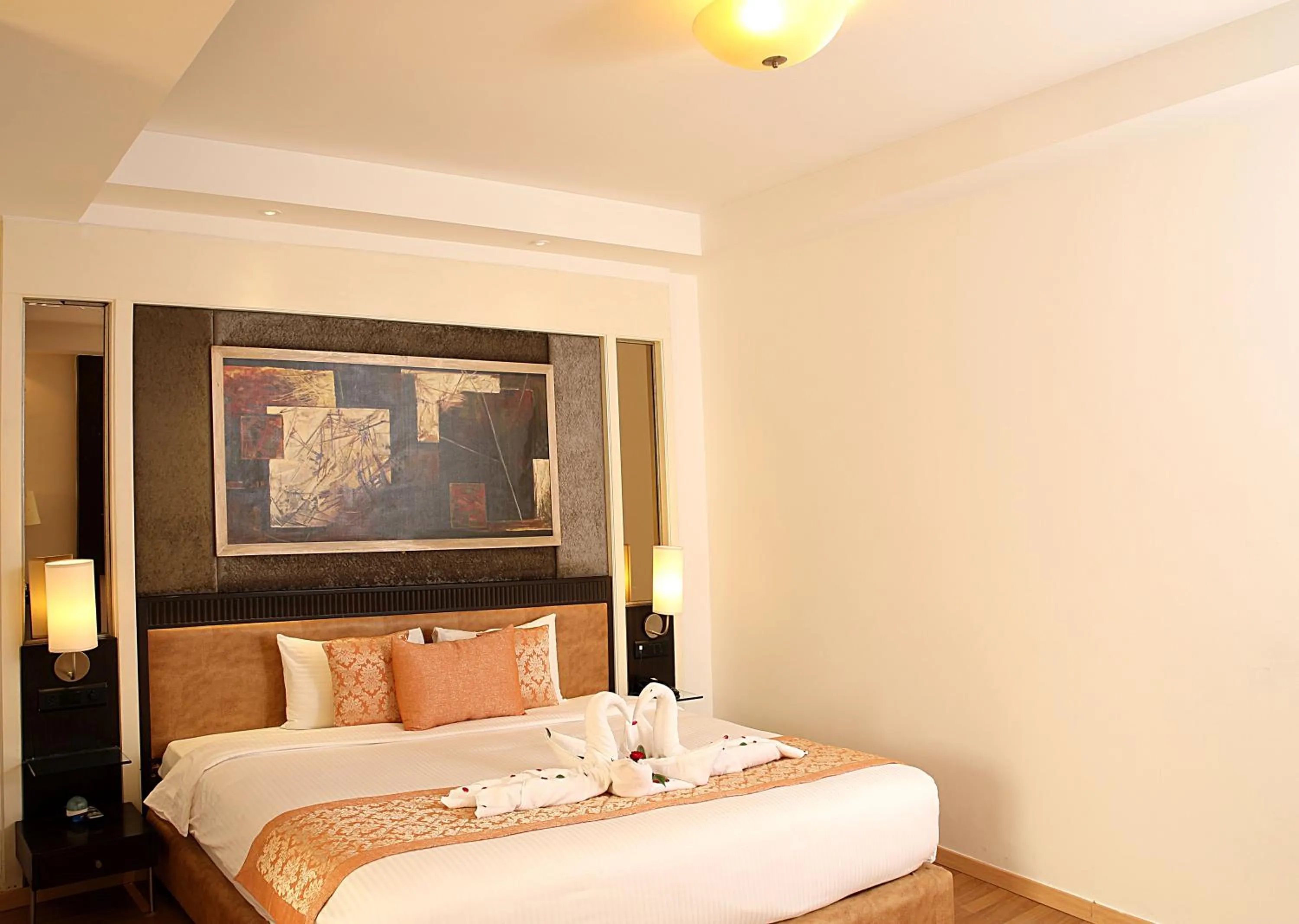 Bed in Inde Hotel Vista Woods Huda City Centre, Gurgaon