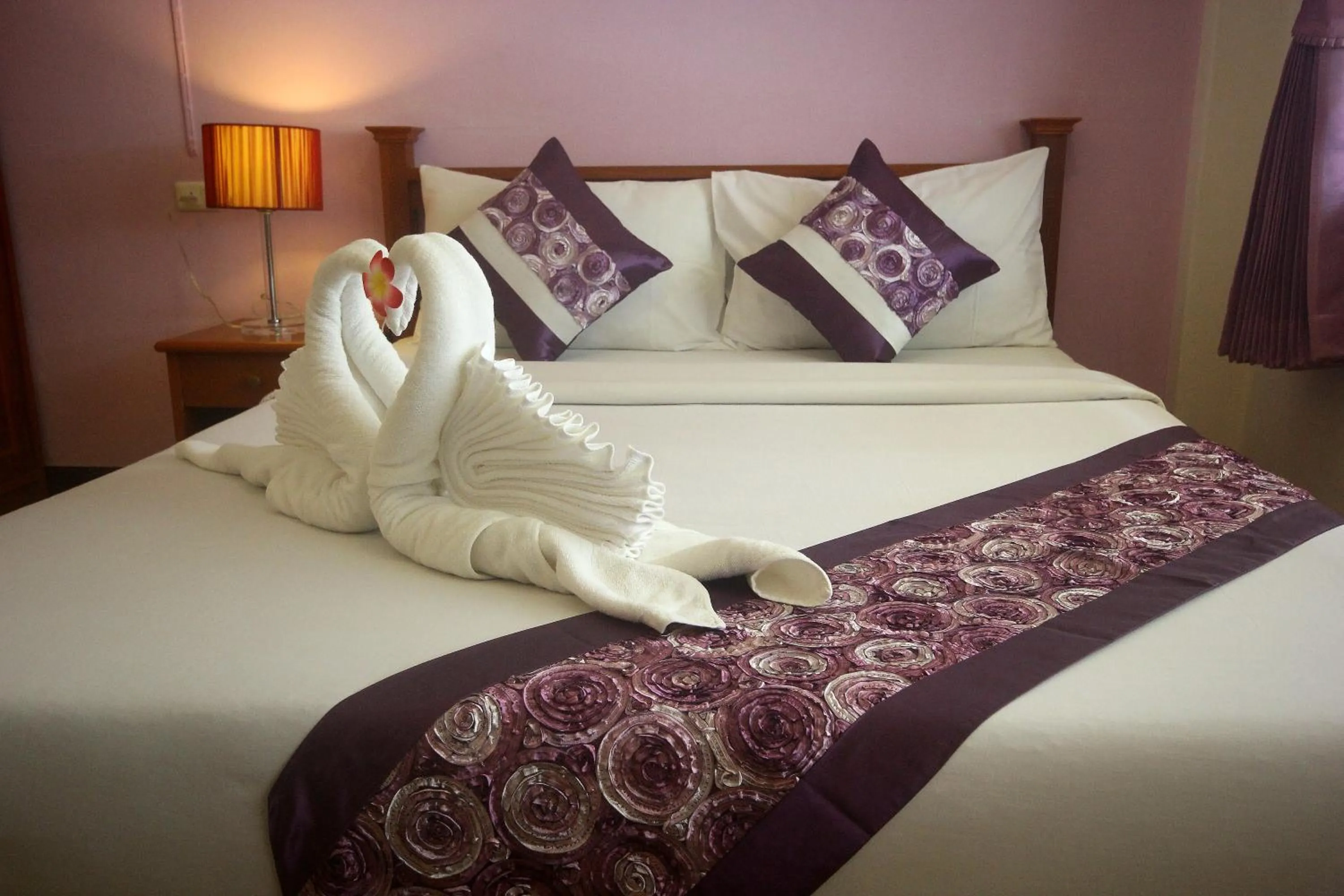 Bed in Myplace@Surat Hotel